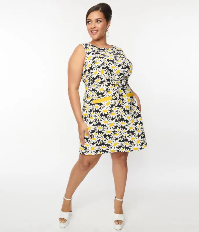 Smak Parlour Black & White Daisies Tie Front Shift Dress sold by Unique Vintage