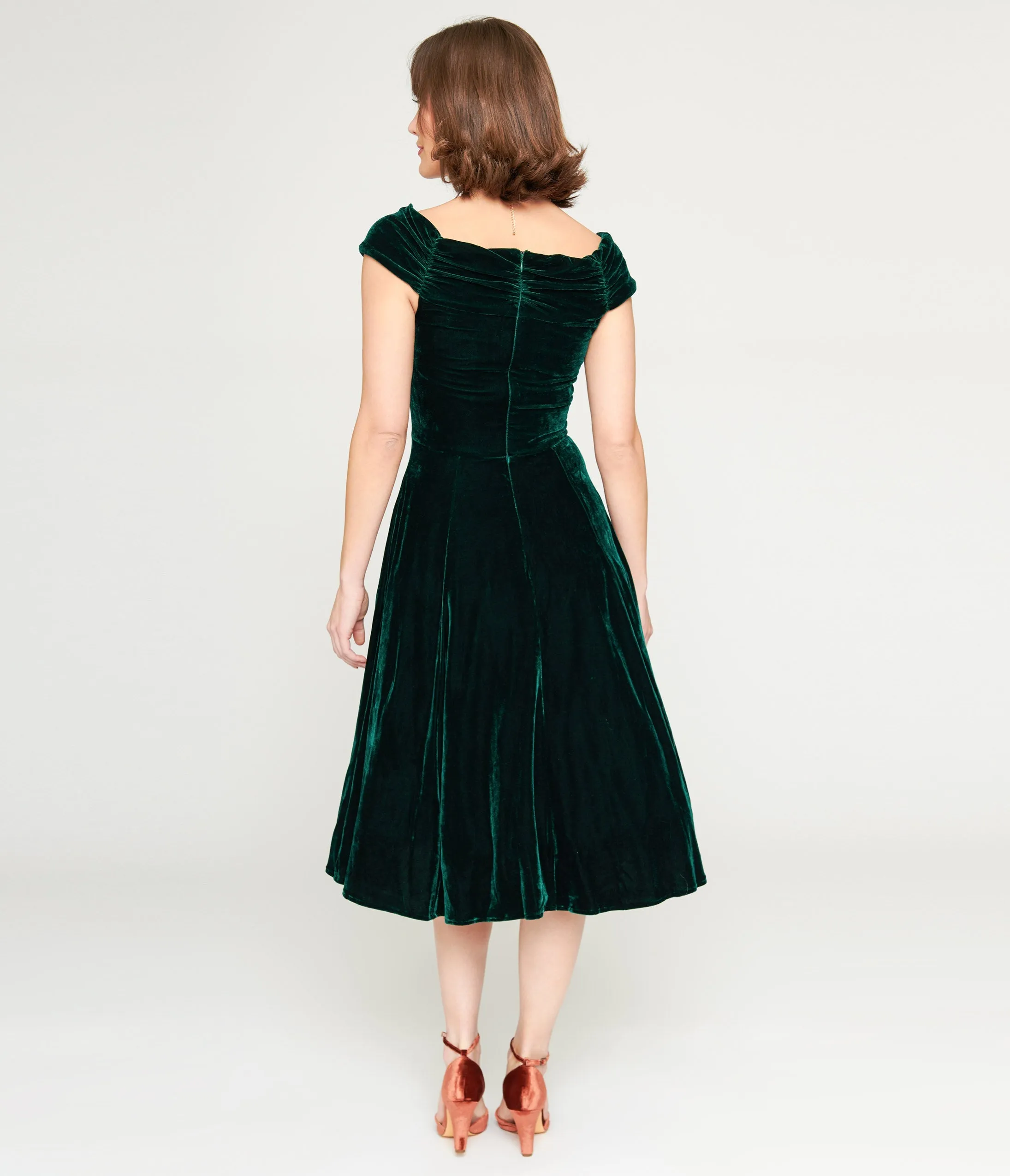 Collectif Green Velvet Karin Swing Dress sold by Unique Vintage product image thumbnail 3