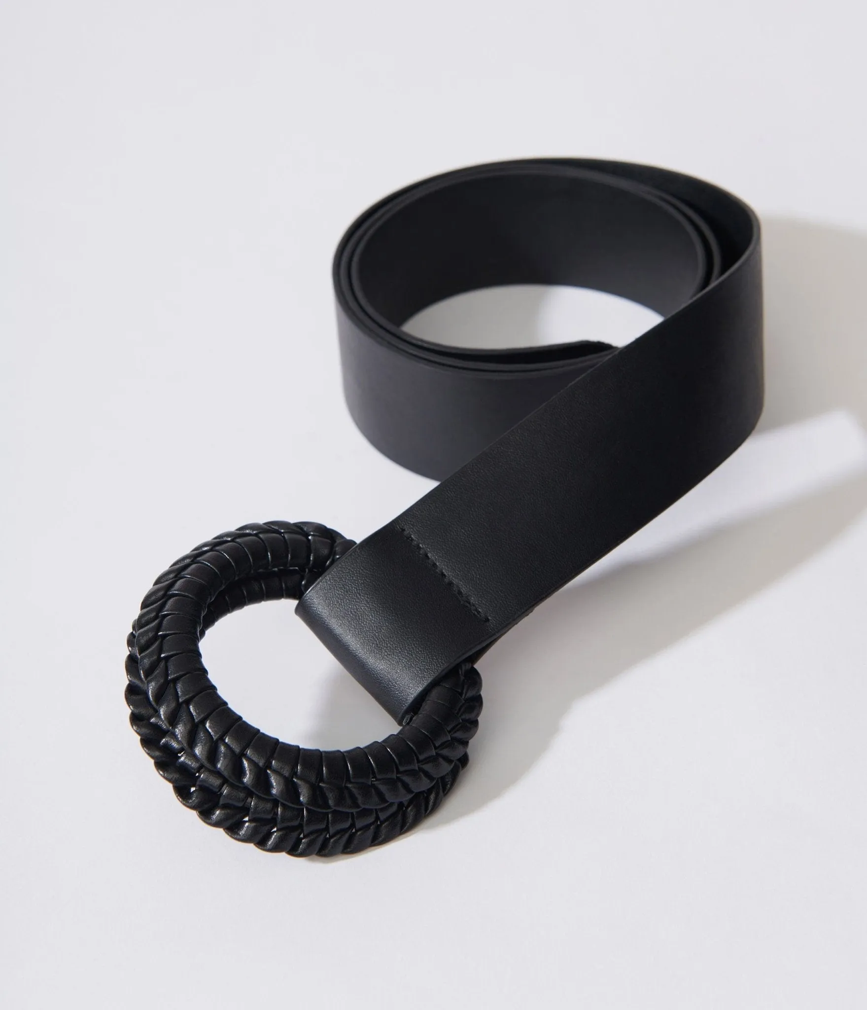 Black Double Ring Belt sold by Unique Vintage product image thumbnail 3