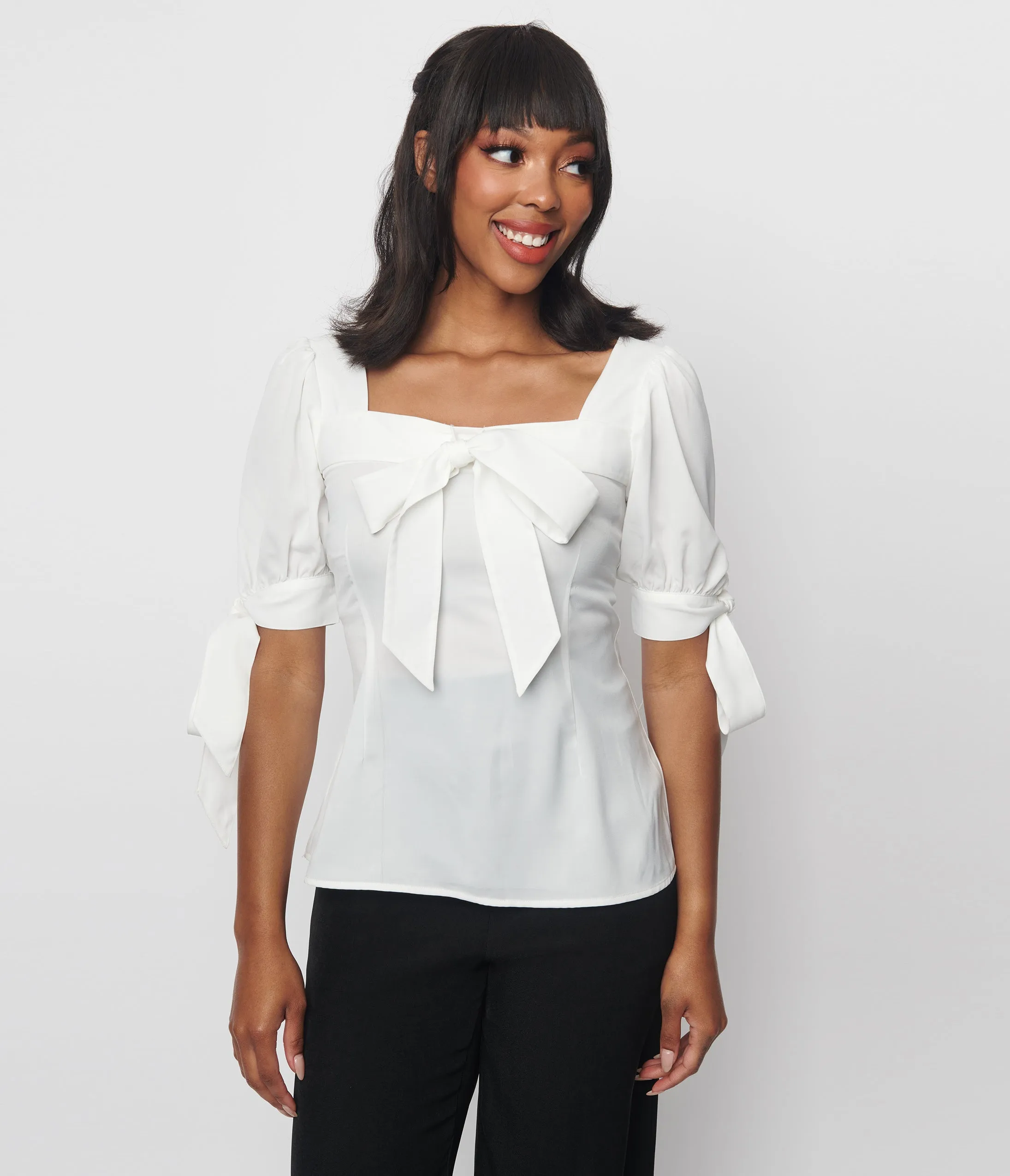 Unique Vintage 1950s White Bow Fitted Top sold by Unique Vintage product image thumbnail 3