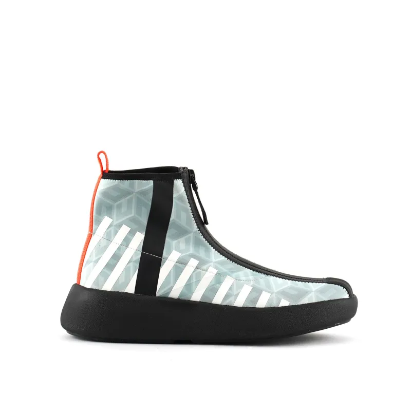 Bo Calli sold by United Nude