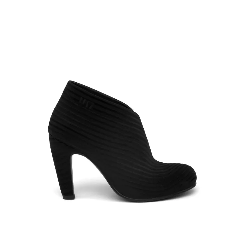 Fold Hi sold by United Nude