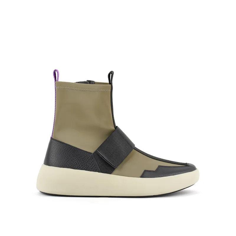 Bo Run Mens sold by United Nude