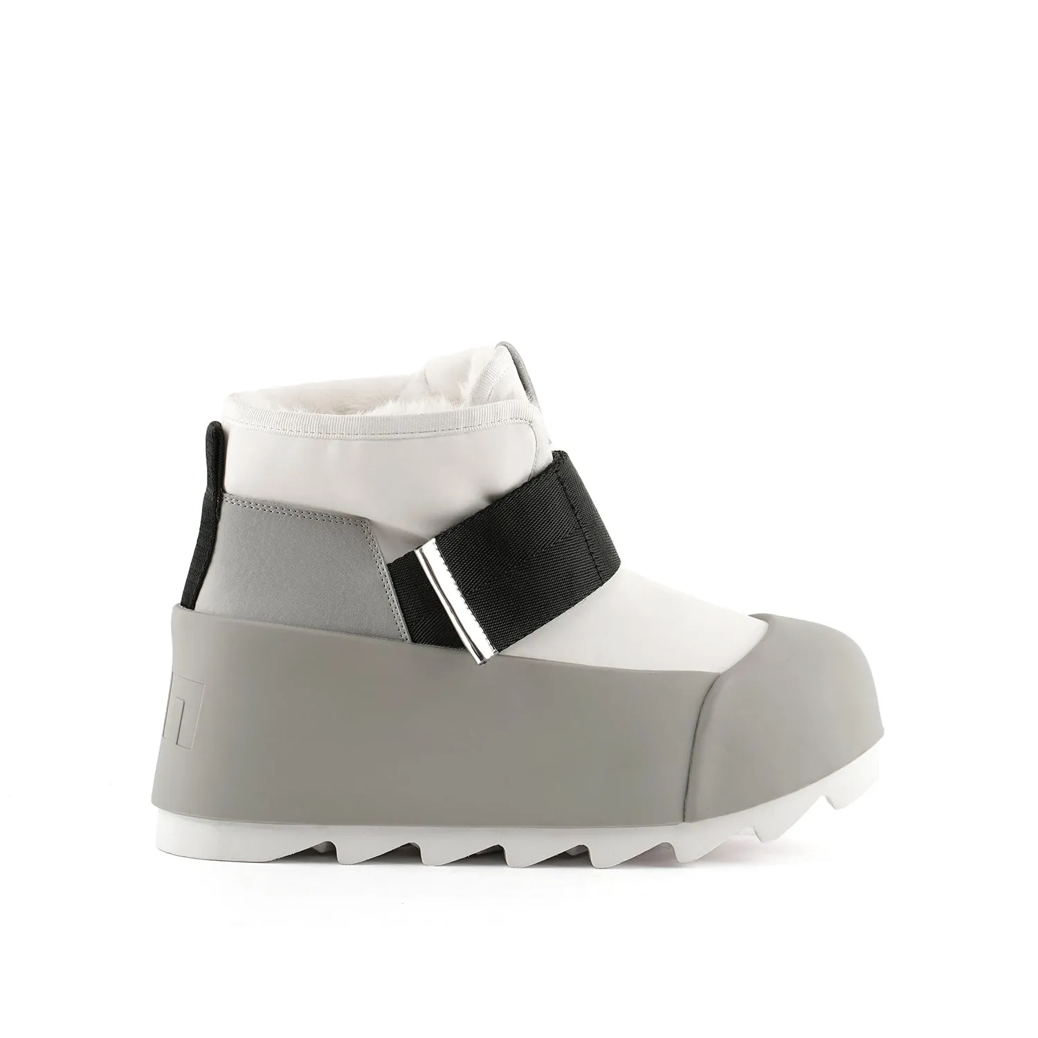 Polar Run sold by United Nude