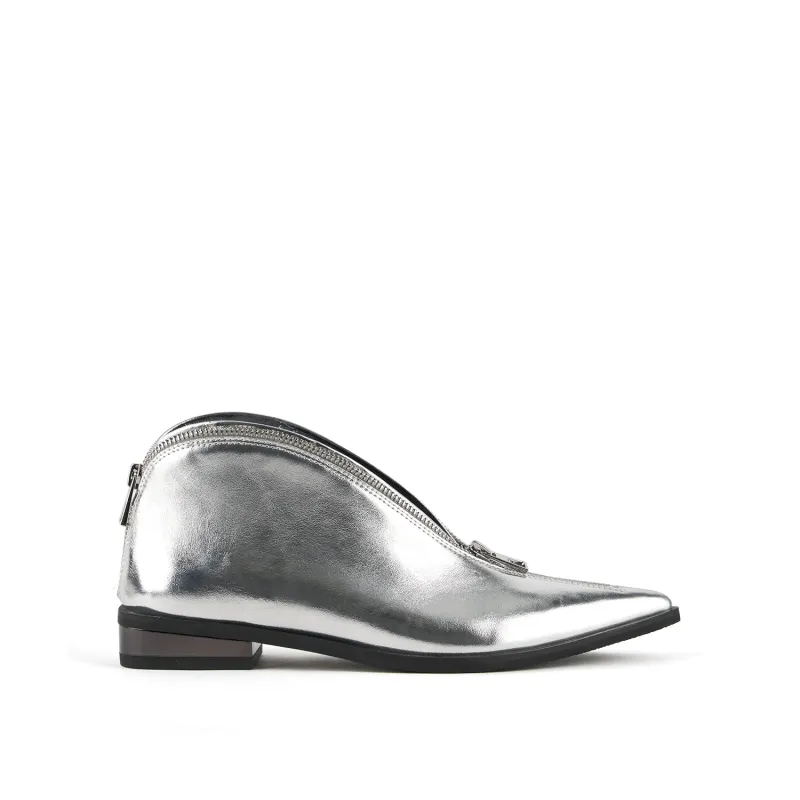 Stacy Lo made by United Nude