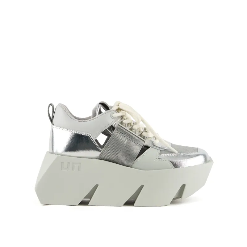 Bull Sporty sold by United Nude