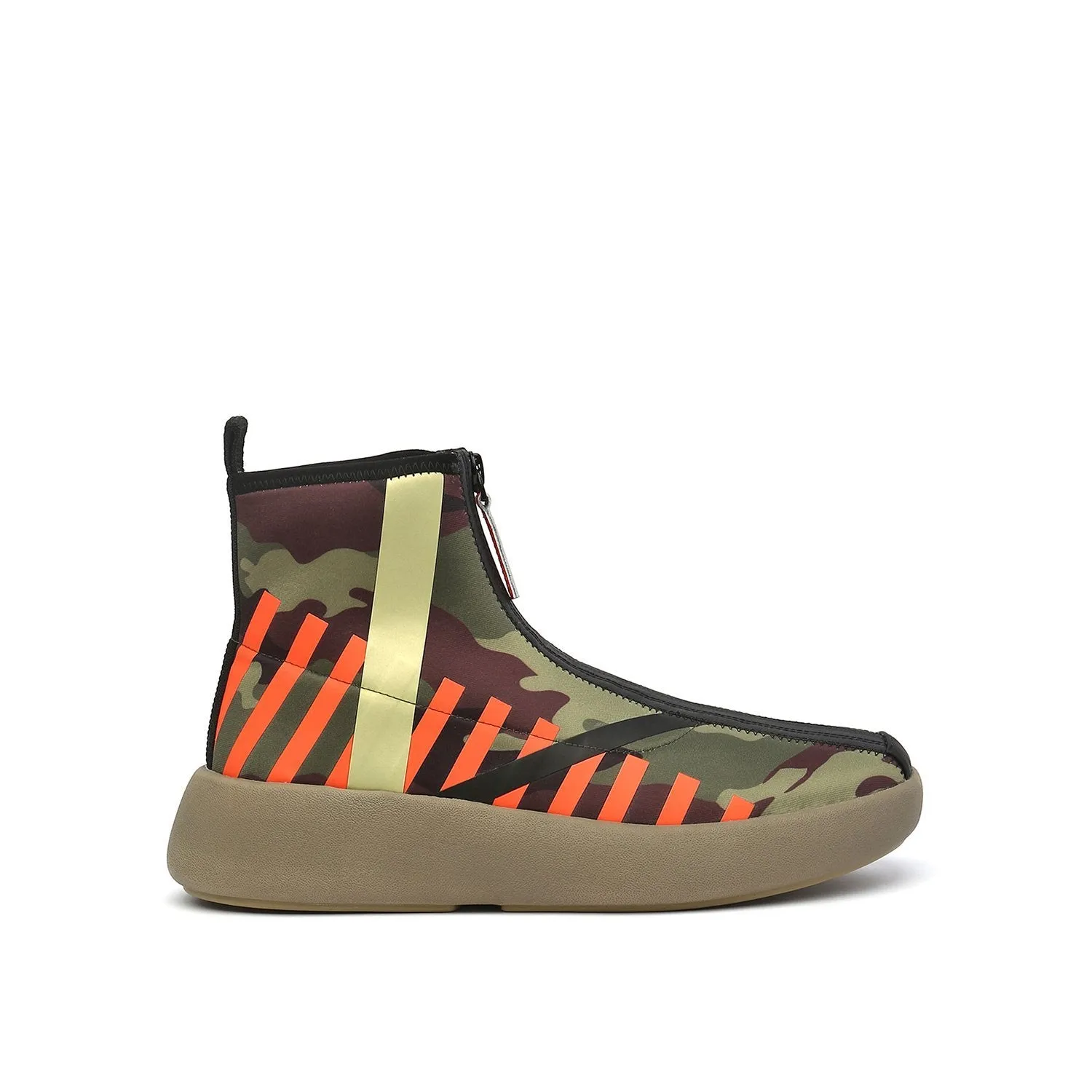 Bo Calli sold by United Nude