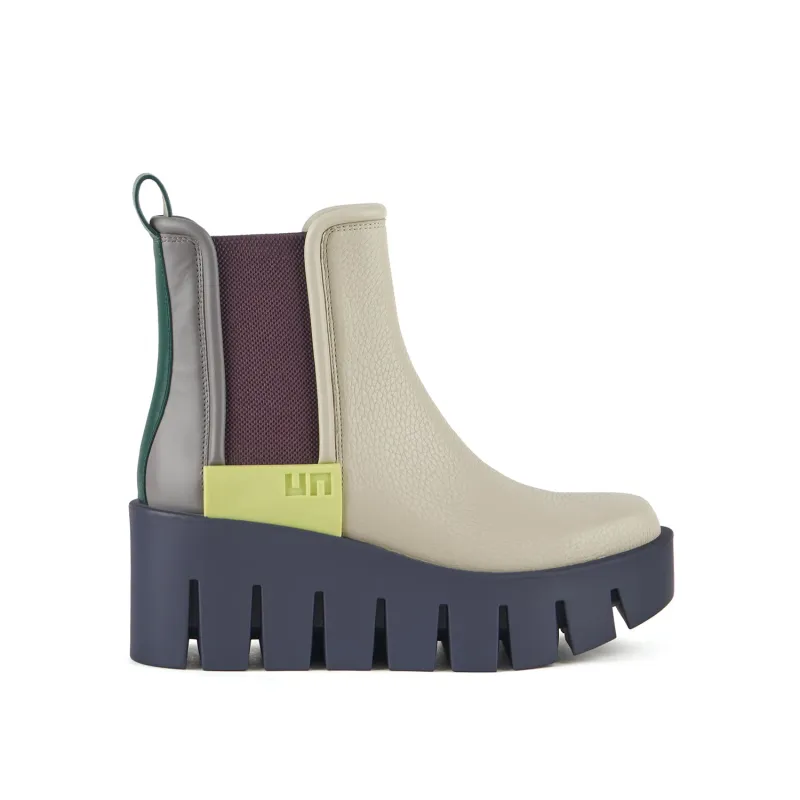 Grip Chelsea Lo III sold by United Nude