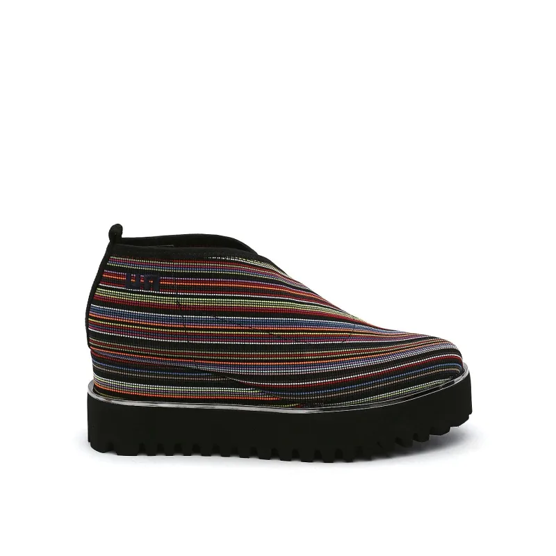 Fold Casual made by United Nude