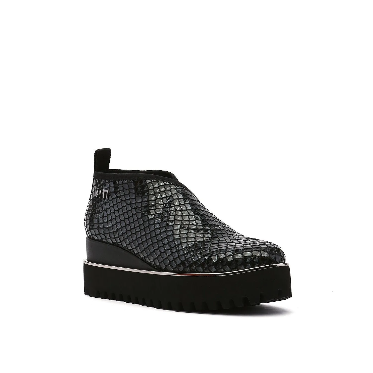 Fold Casual II sold by United Nude product image thumbnail 2