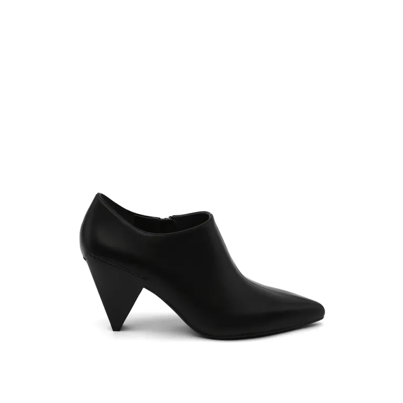 Delta Pure Pump made by United Nude