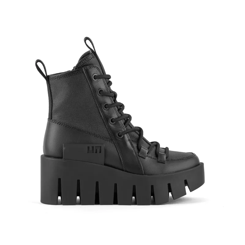 Grip Explorer Lo made by United Nude