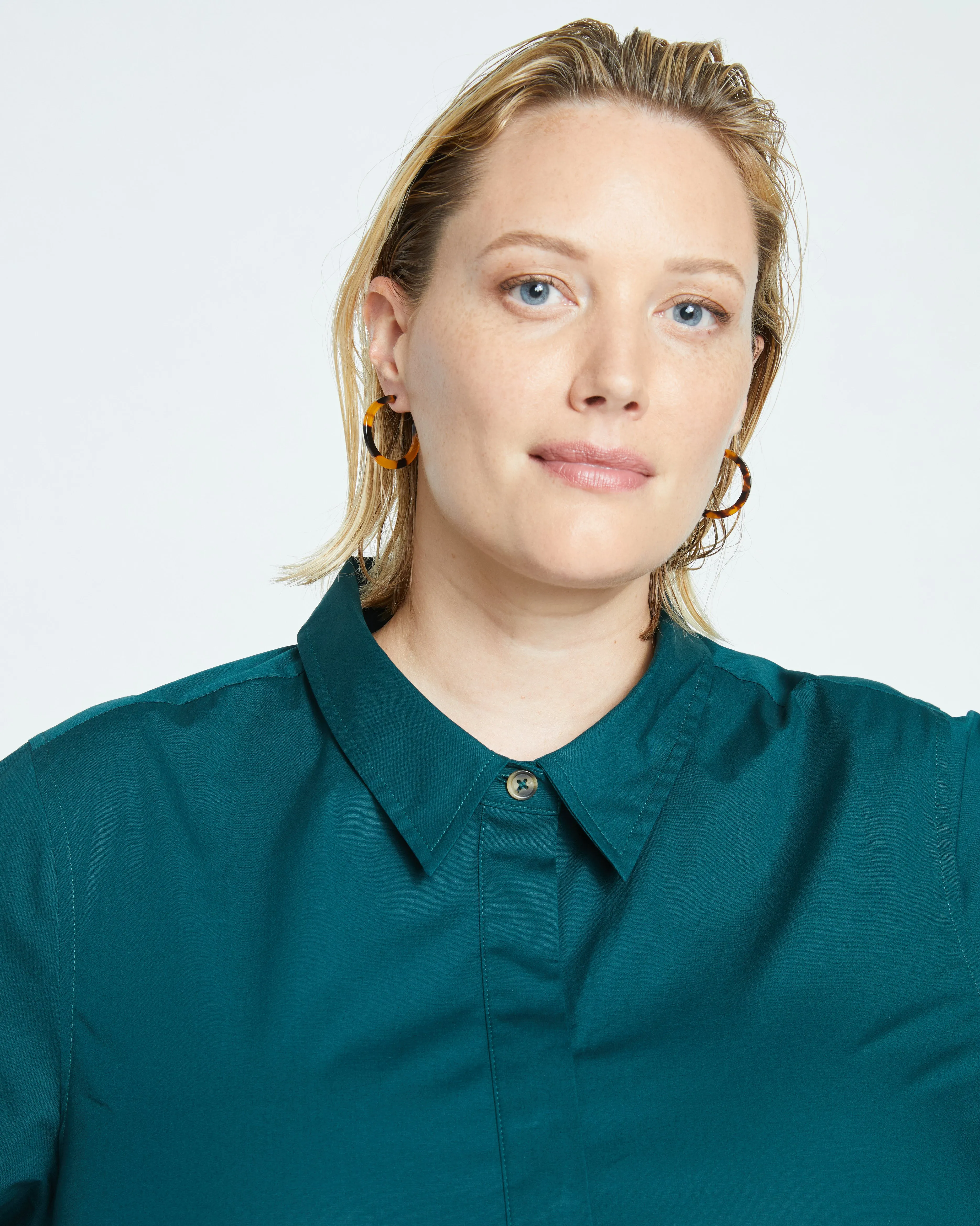 Elbe Popover Stretch Poplin Shirt Classic Fit - Forest Green sold by Universal Standard product image thumbnail 2