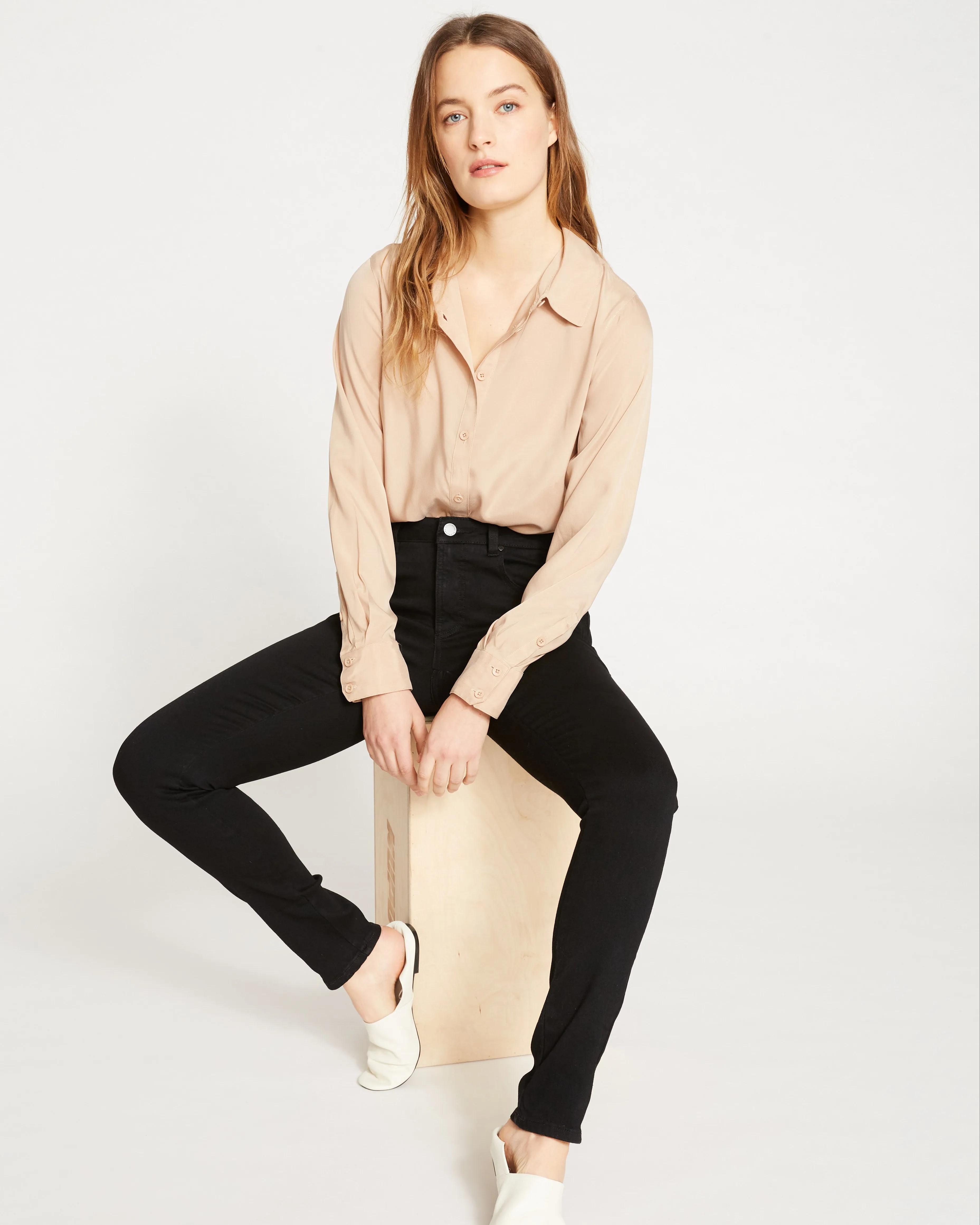 Seine Mid Rise Skinny Jeans 32 Inch - Black sold by Universal Standard