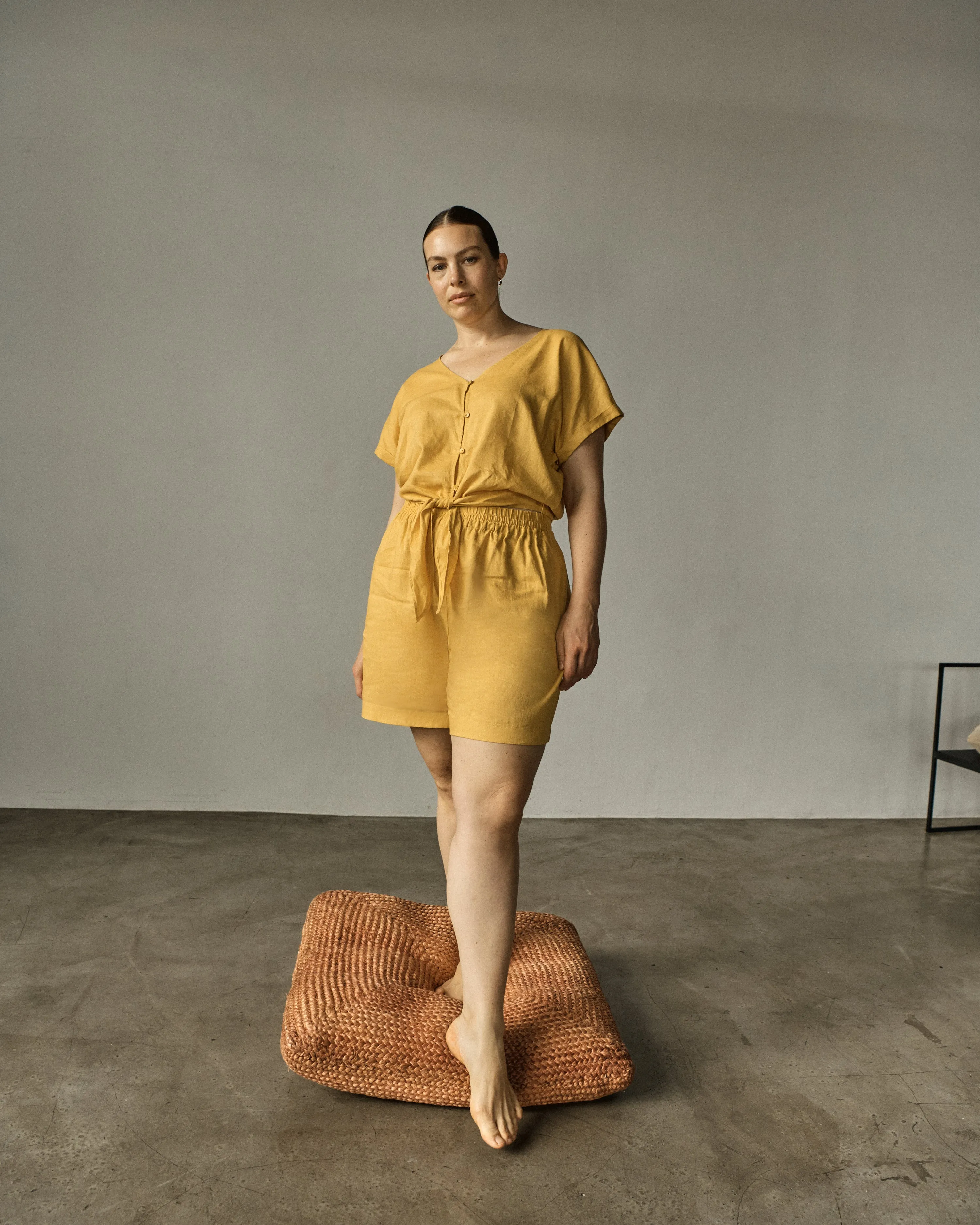 Juniper Linen Easy Pull-On Shorts - Golden Hour sold by Universal Standard