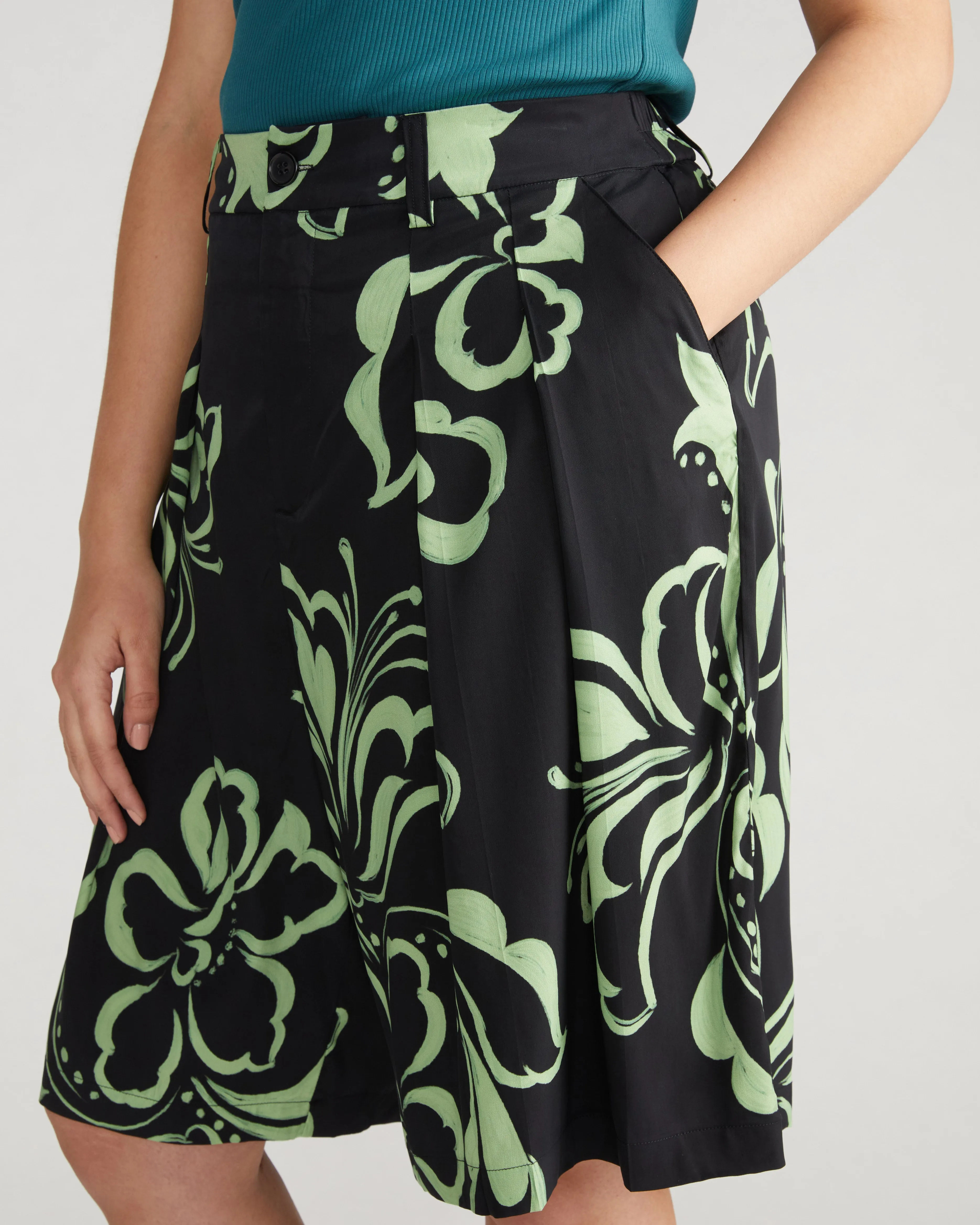 Cooling Stretch Cupro Bermuda Shorts - Capoterra Hibiscus sold by Universal Standard product image thumbnail 3