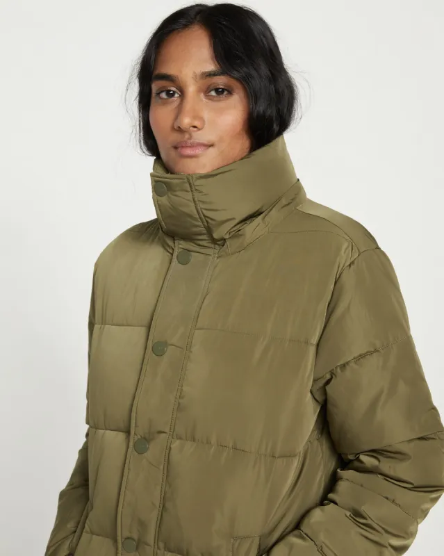 Rainier Short Hooded Puffer - Ivy made by Universal Standard