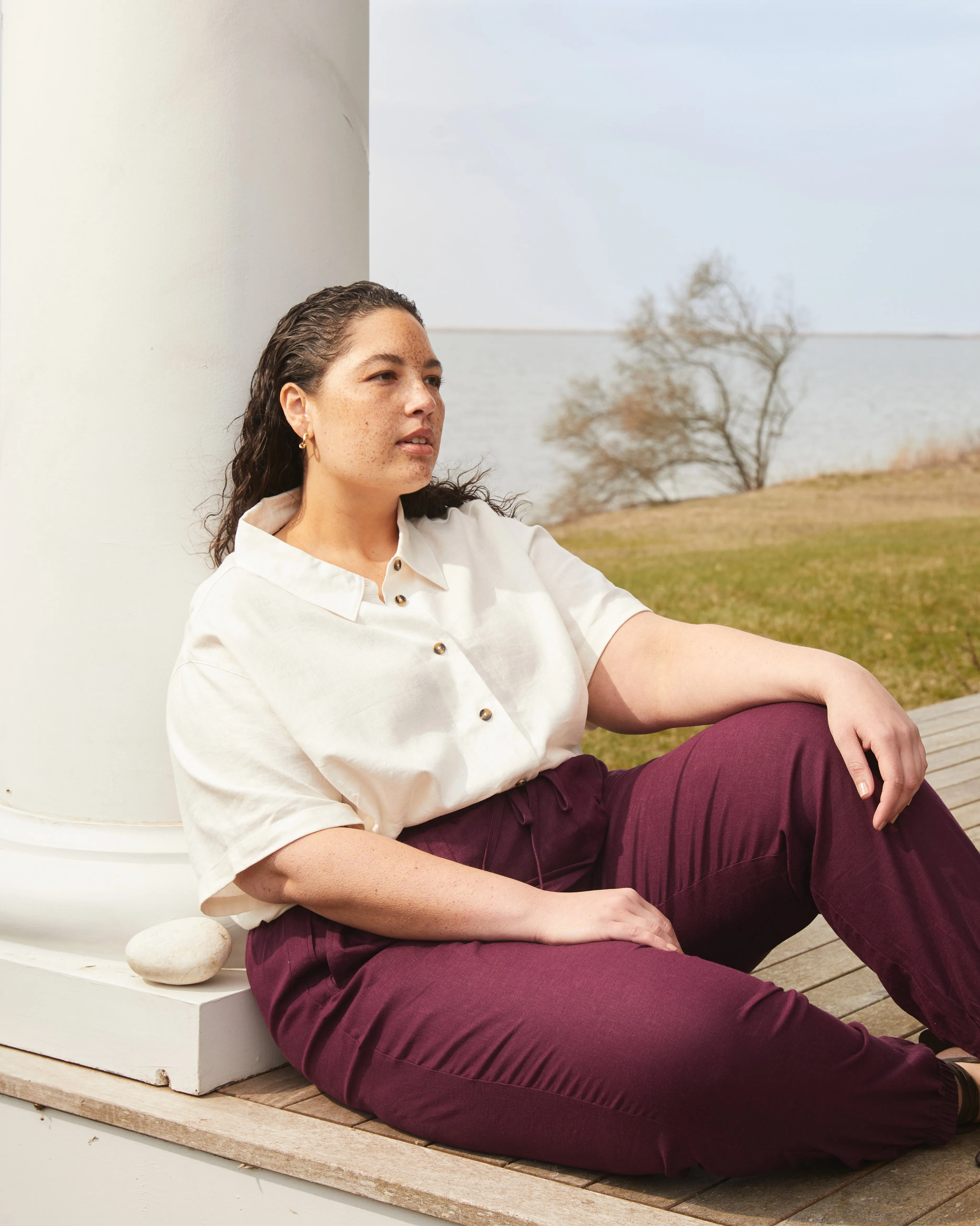 Shoreline Linen Joggers - Acai sold by Universal Standard