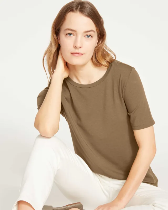 Tee Rex - Crocodile sold by Universal Standard