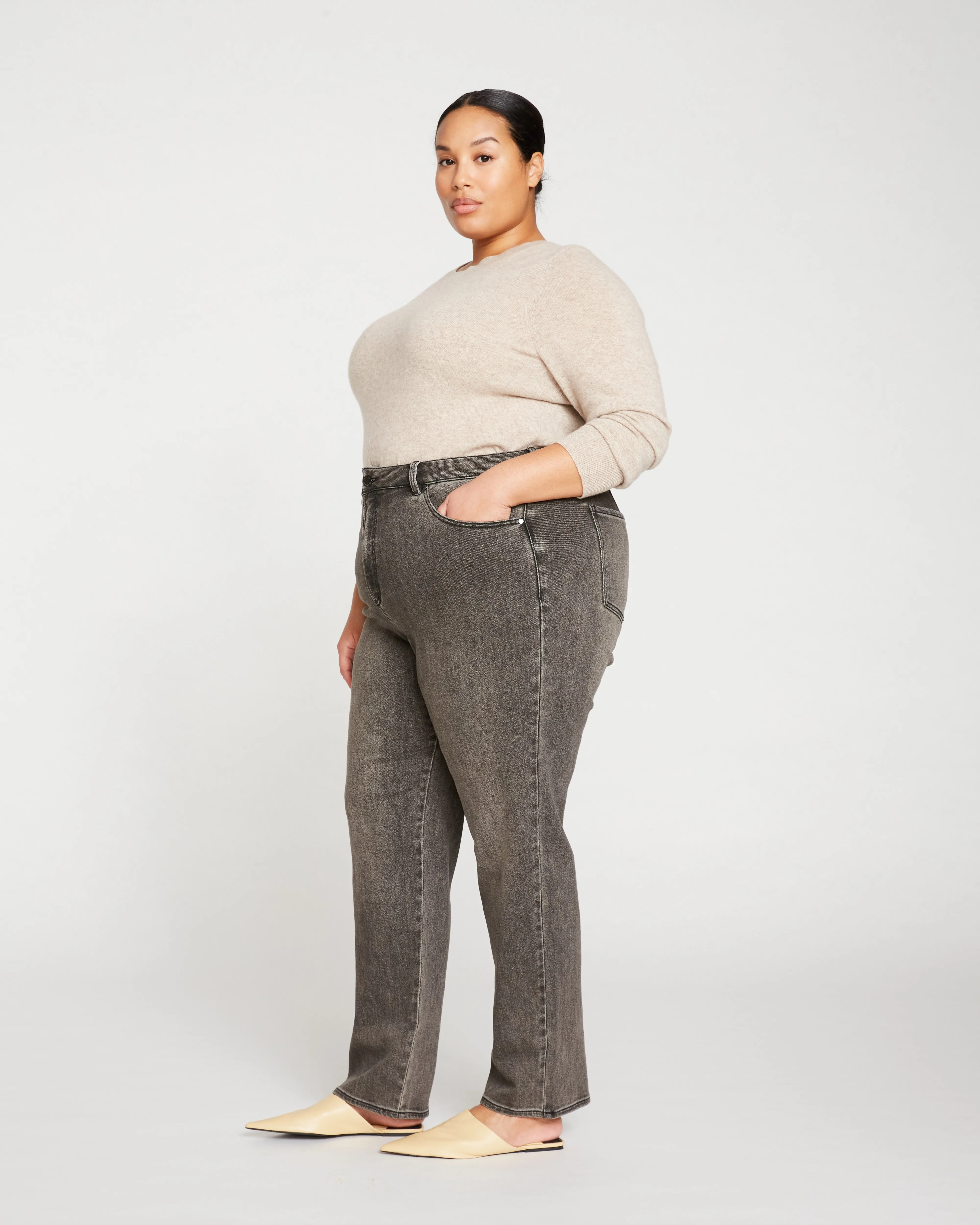 Donna High Rise Curve Straight Leg Jeans 32 Inch - Stonewash Black sold by Universal Standard product image thumbnail 3