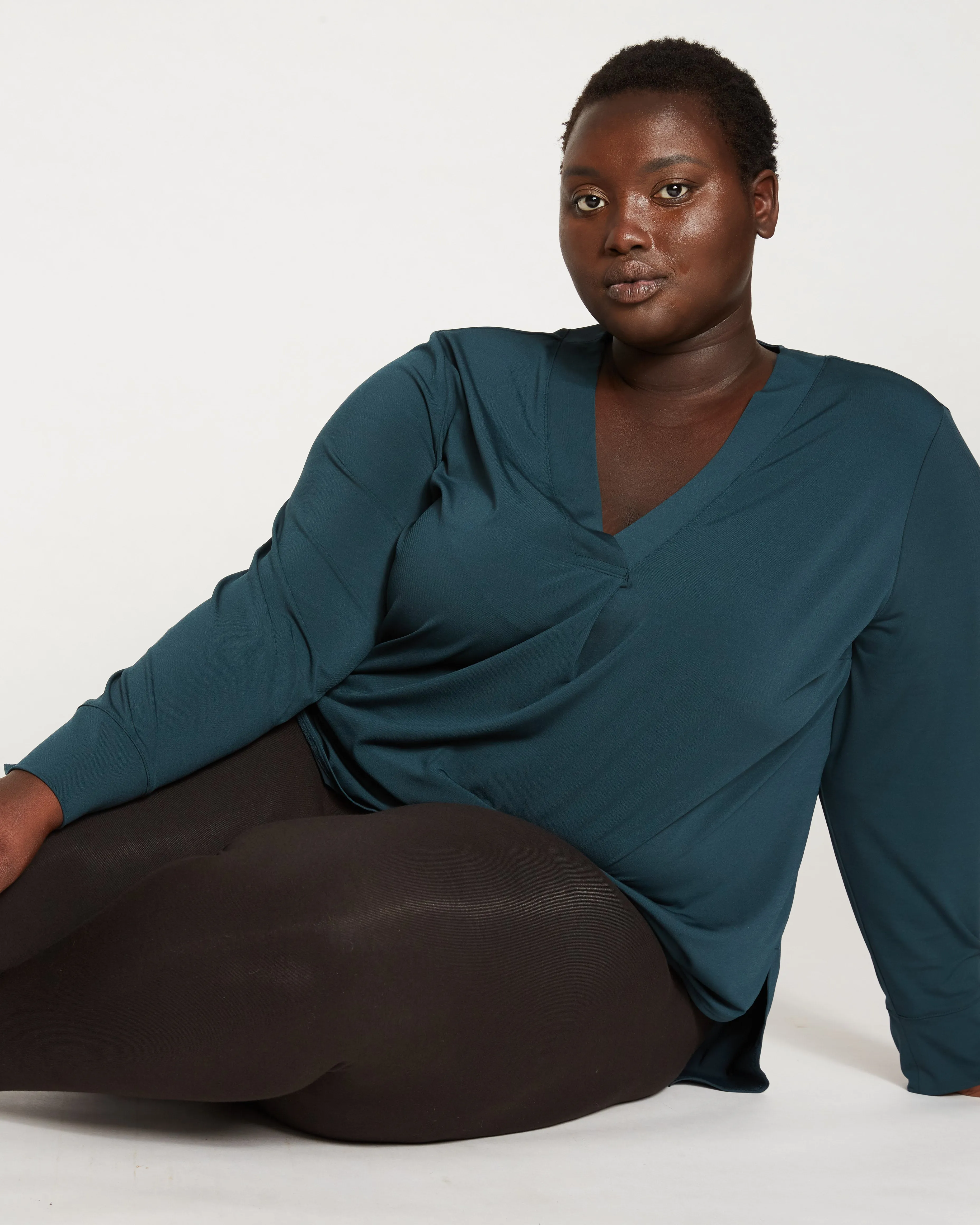 Roya Cropped Leggings 23 Inch - Black sold by Universal Standard product image thumbnail 5