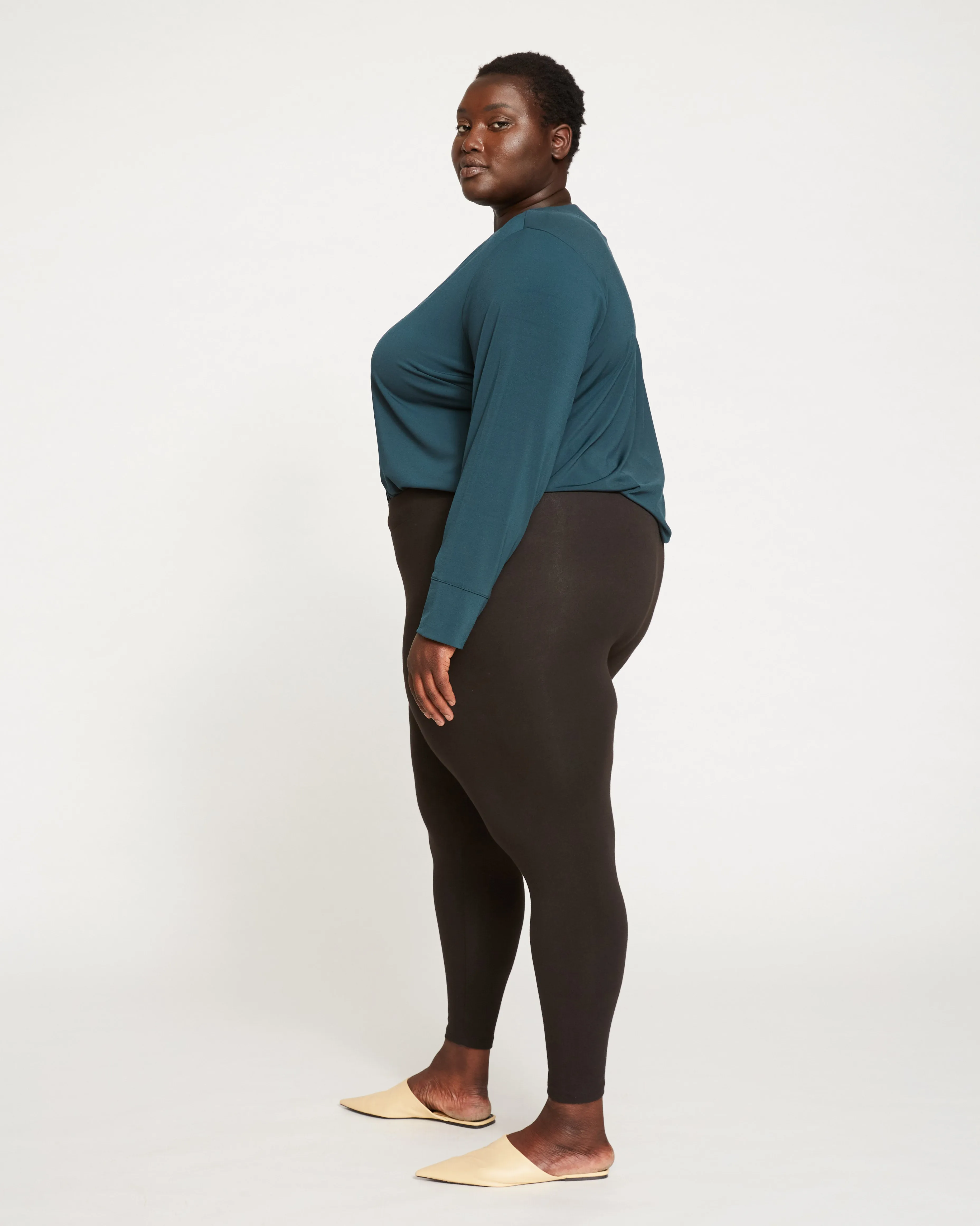 Roya Cropped Leggings 23 Inch - Black sold by Universal Standard product image thumbnail 2