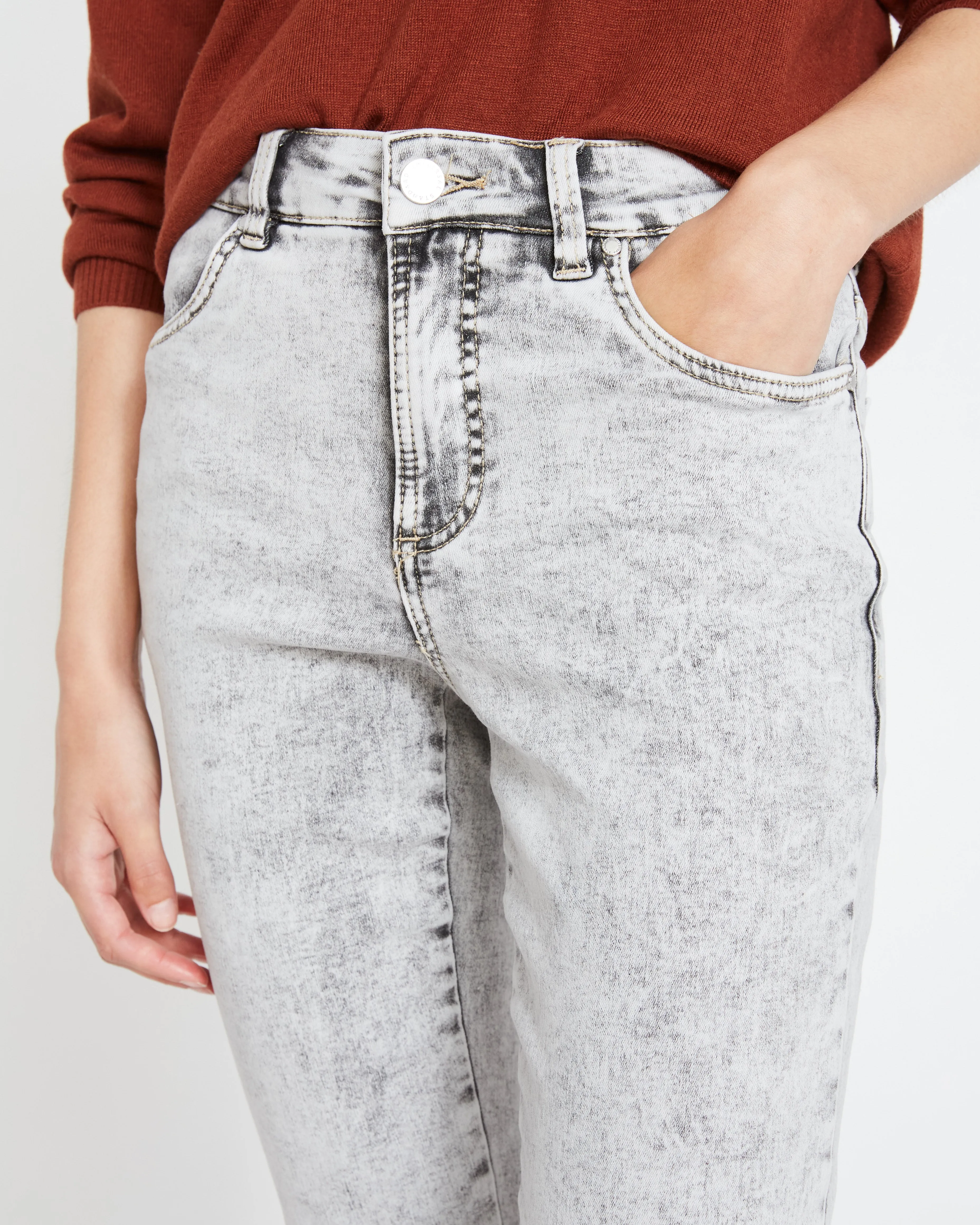 Seine High Rise Skinny Jeans 32 Inch - Light Acid Wash sold by Universal Standard product image thumbnail 4