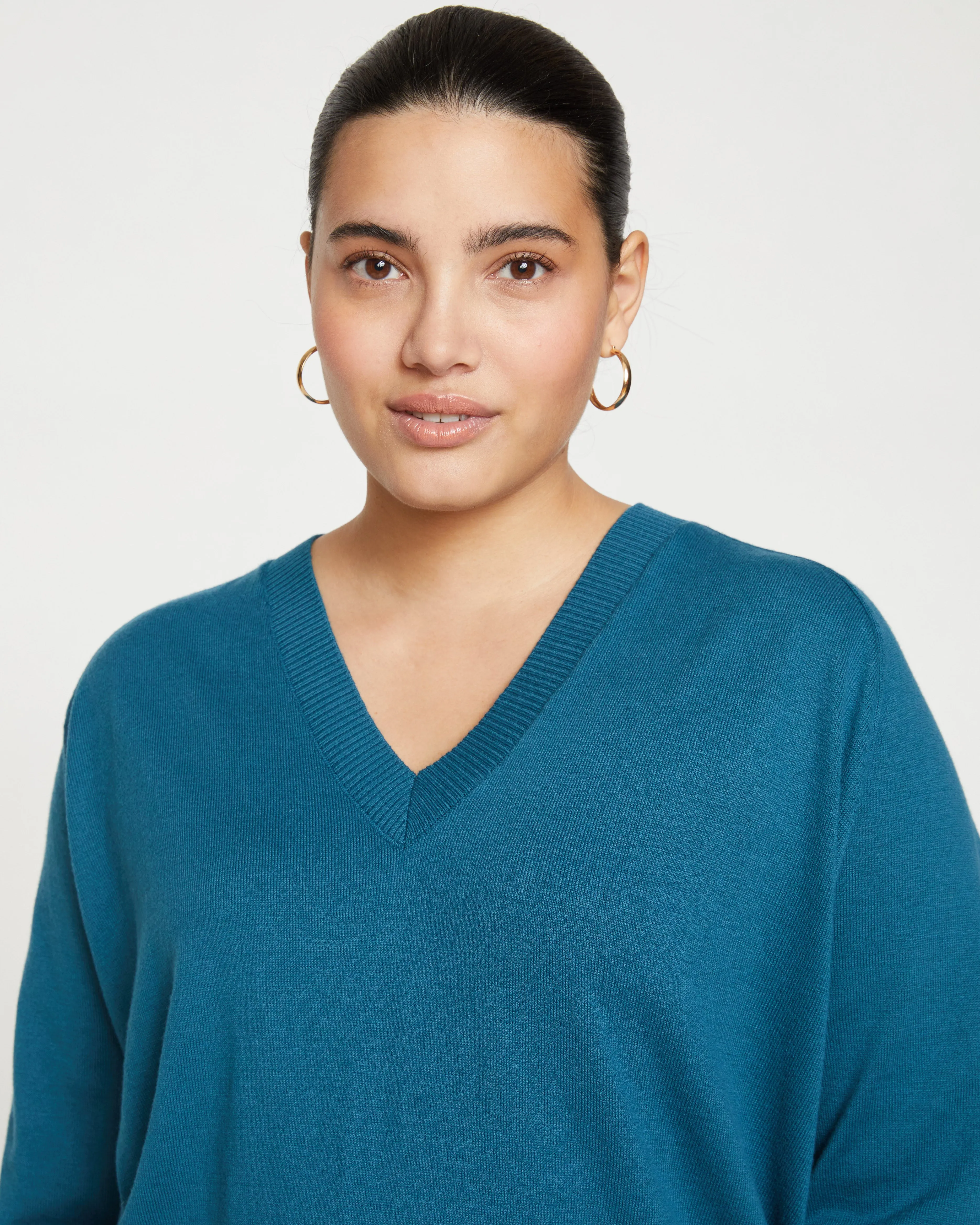 Eco Relaxed Core V Neck Sweater - Midnight Rain sold by Universal Standard