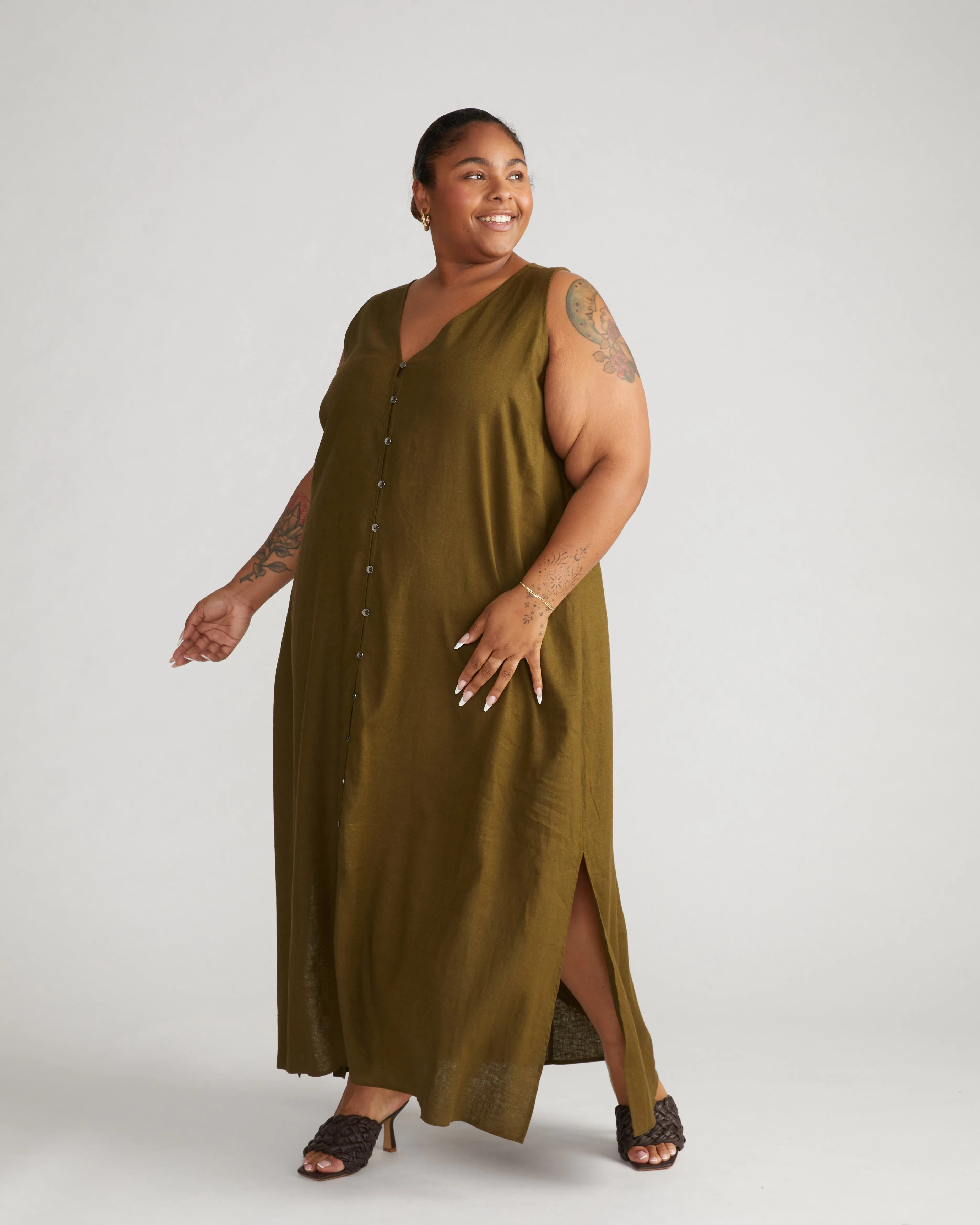 Islet Button-Down Linen Maxi Dress - Budding Stem sold by Universal Standard