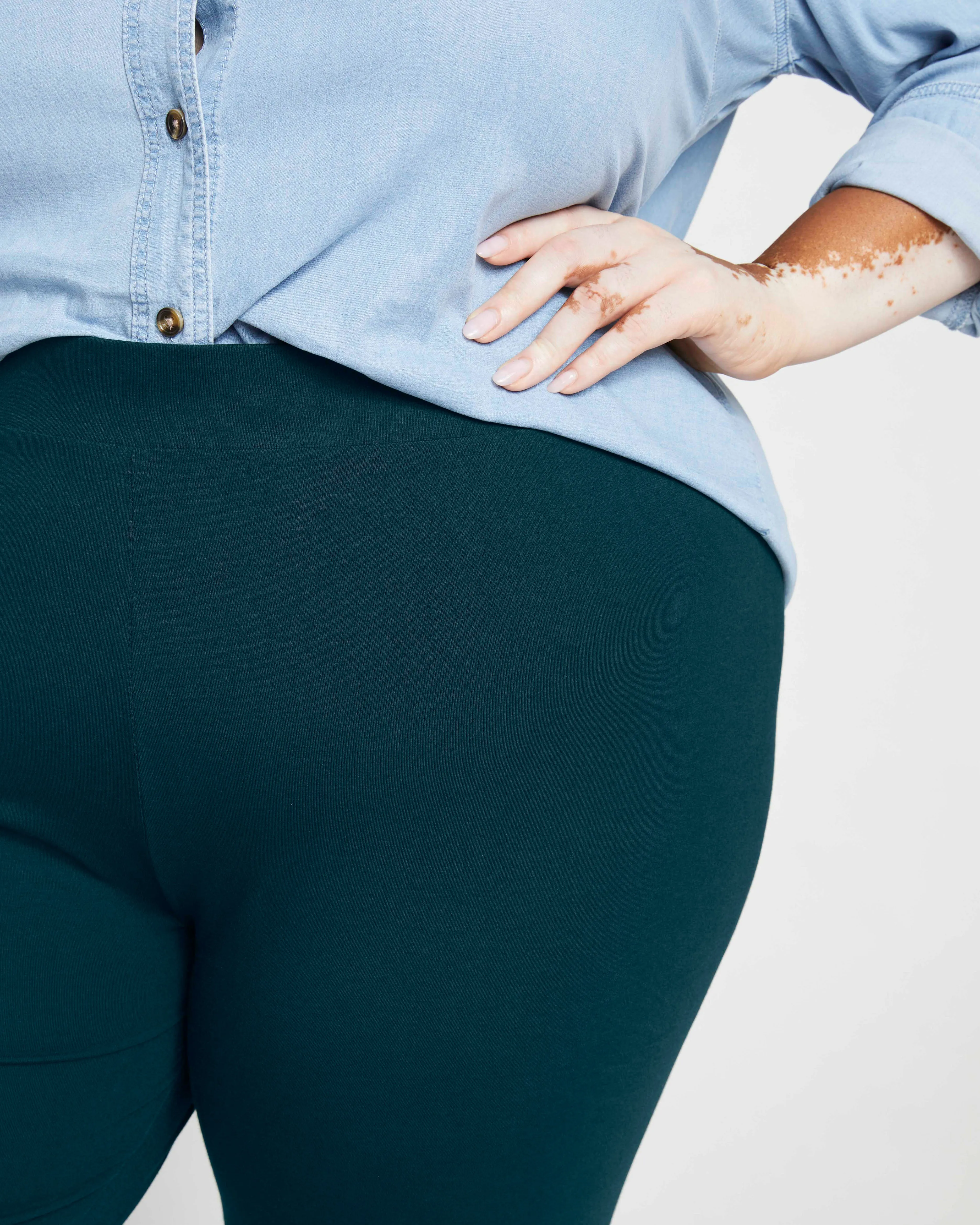 Roya Leggings 27 Inch - Deep Sea sold by Universal Standard product image thumbnail 2