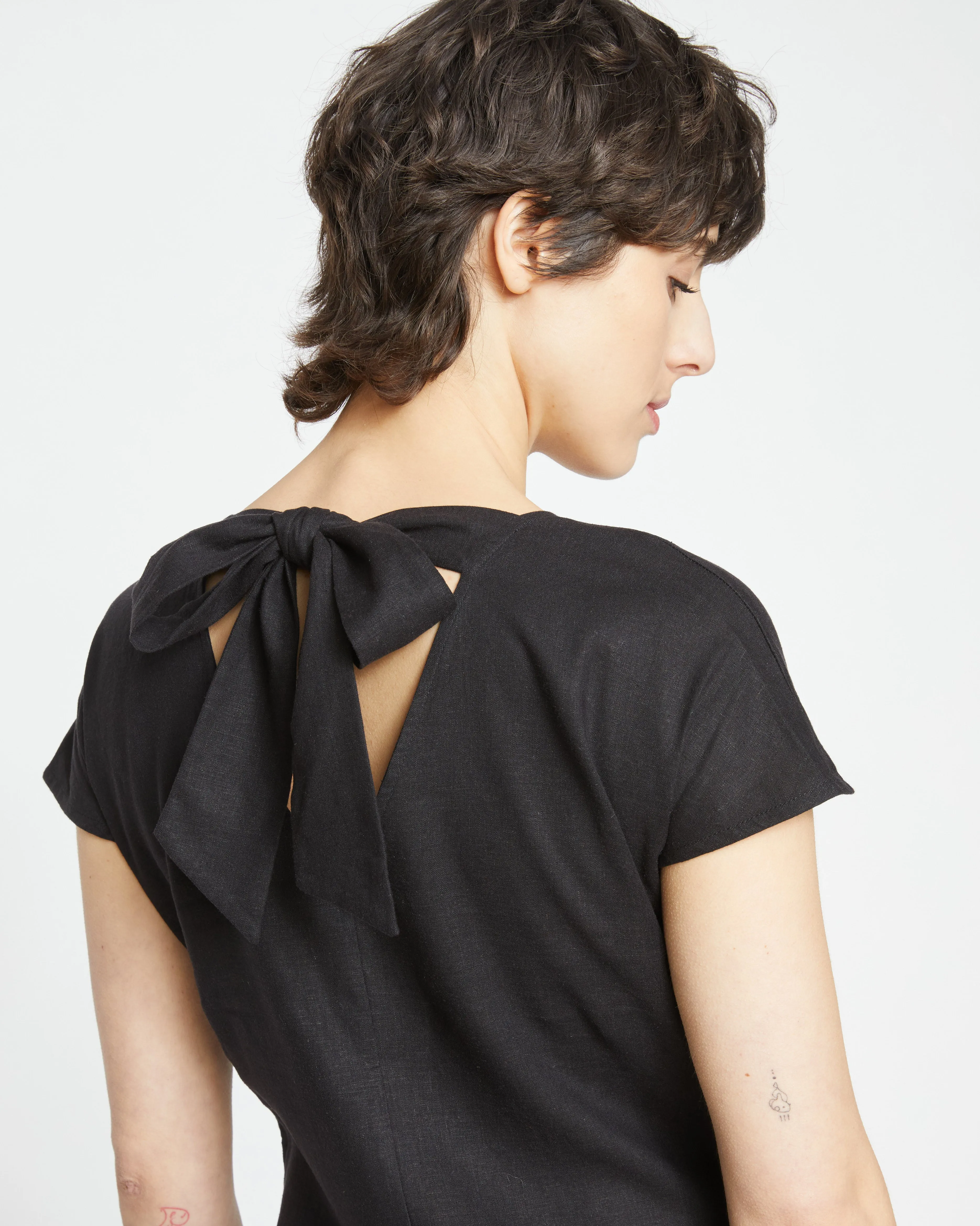Louvre Bow Back Linen Dress - Black sold by Universal Standard
