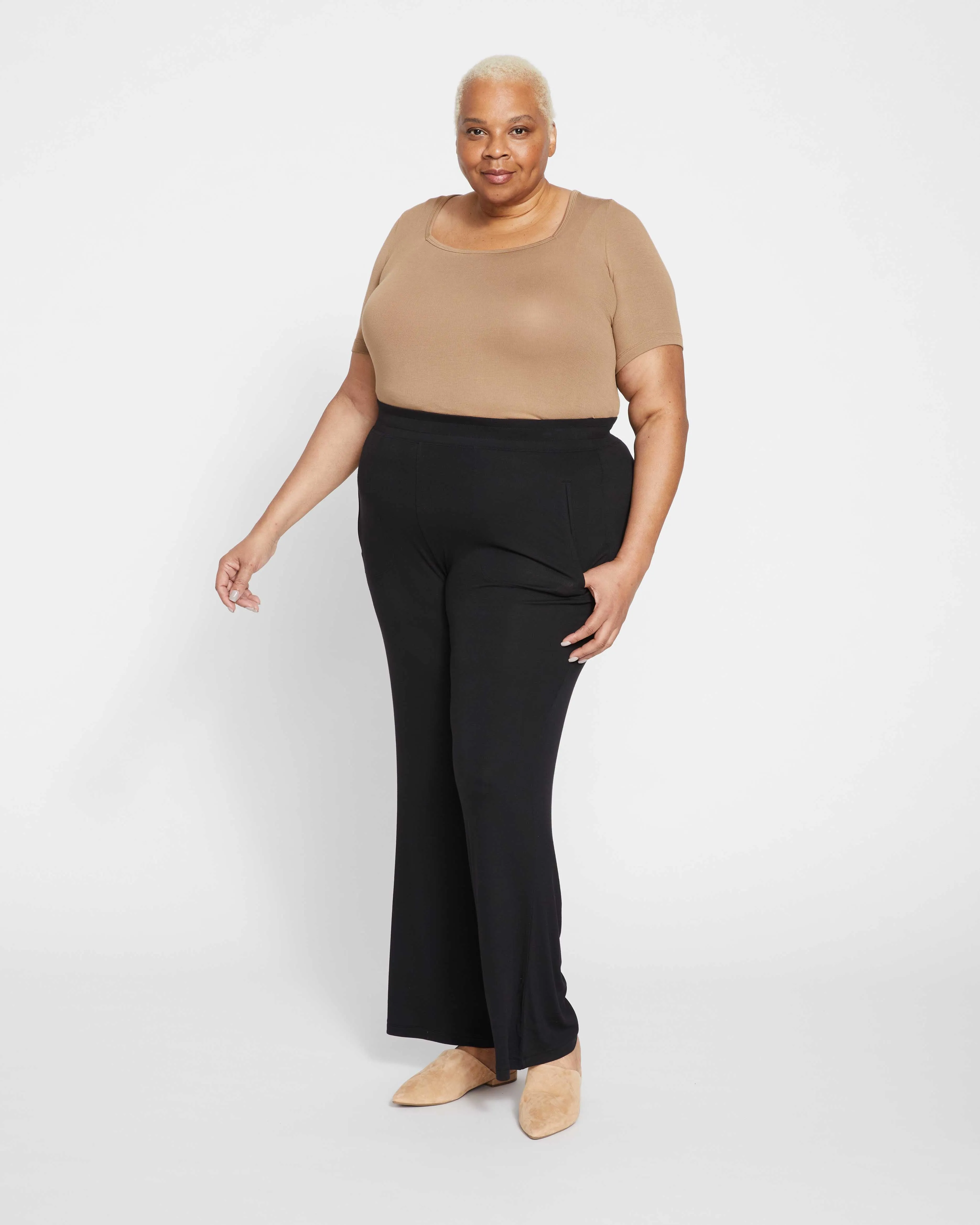 Foundation Mola Pant - Black sold by Universal Standard