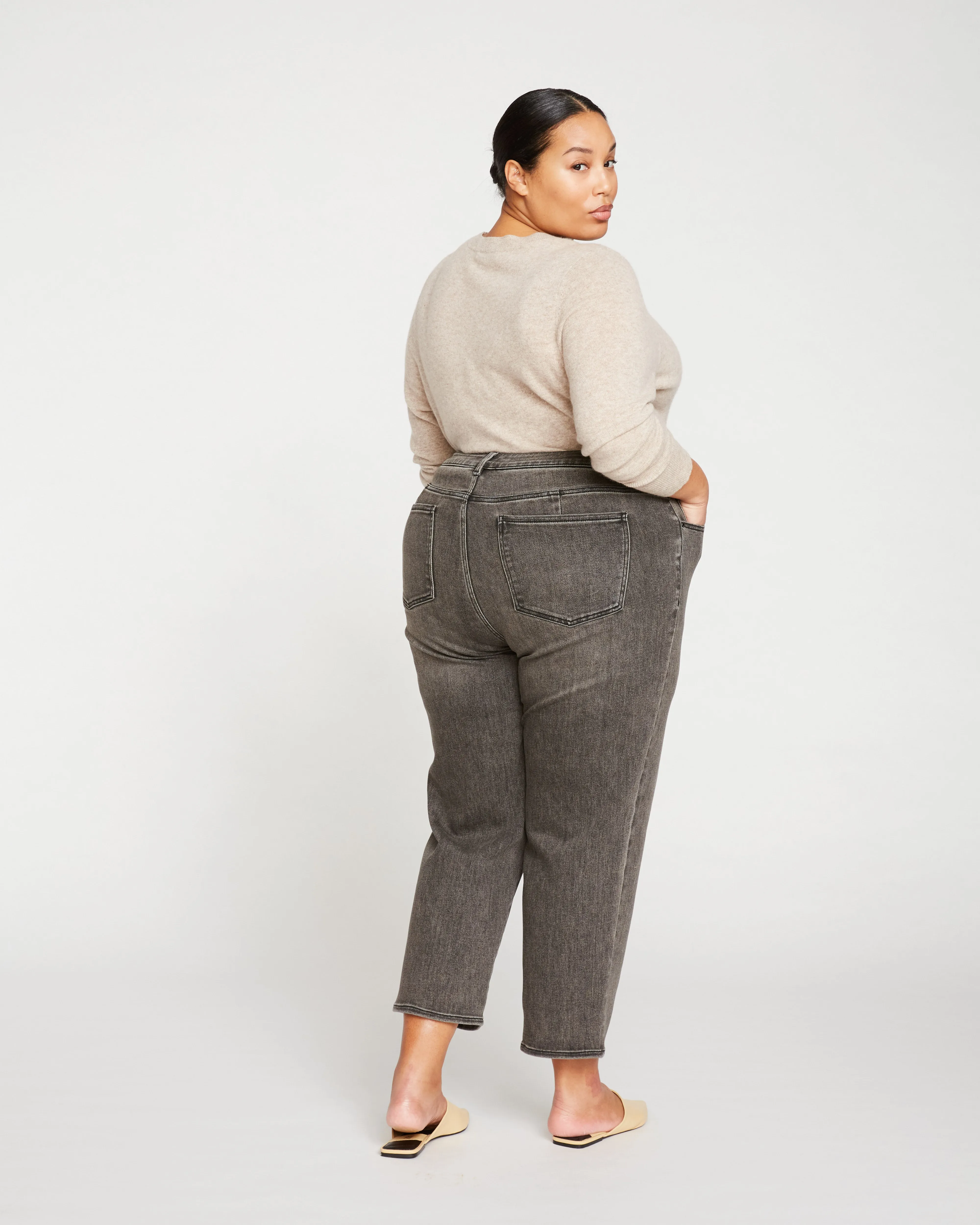 Donna High Rise Curve Straight Leg Jeans 27 Inch - Stonewash Black sold by Universal Standard product image thumbnail 4