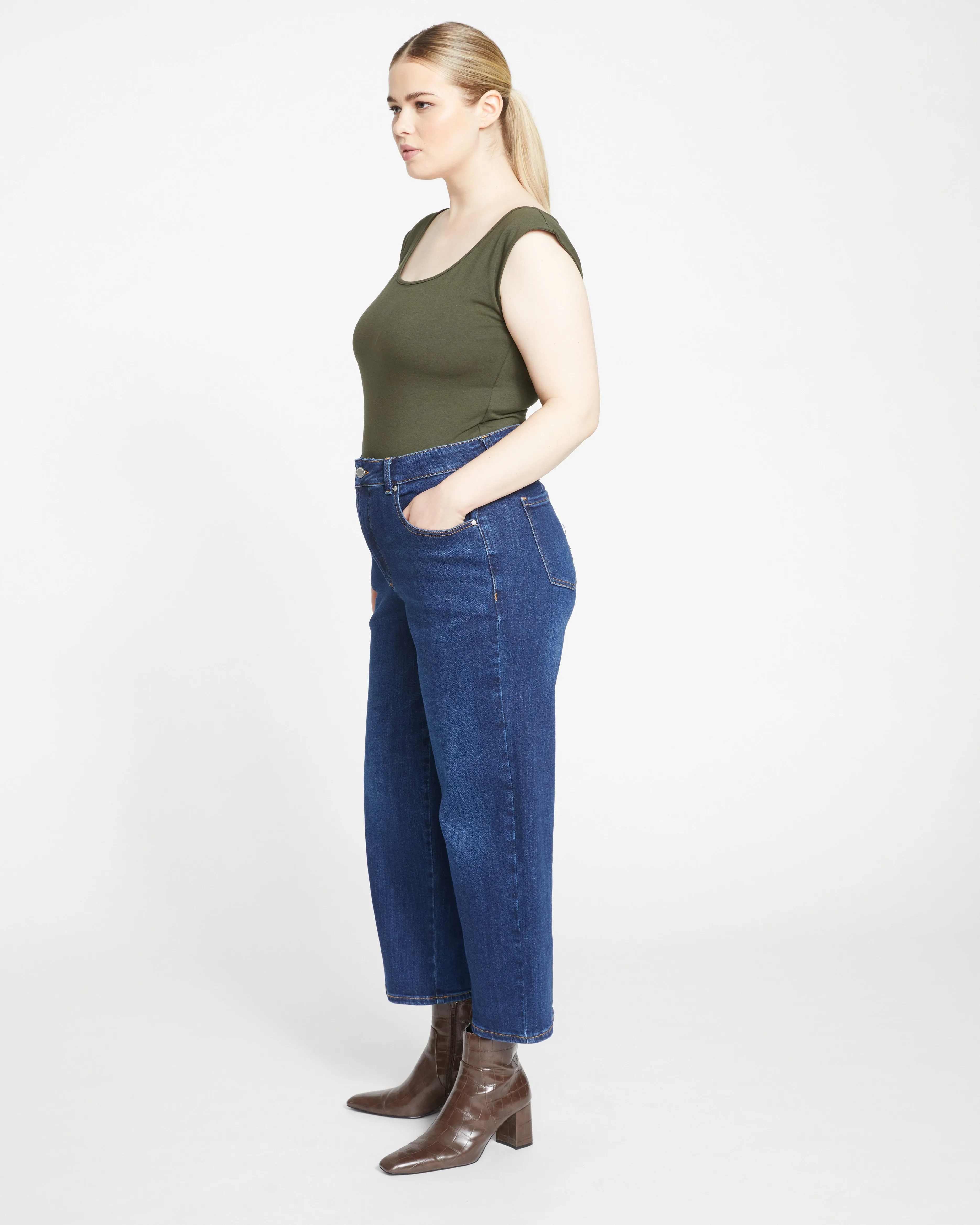 Donna High Rise Curve Straight Leg Jeans 27 Inch - Stonewash Indigo sold by Universal Standard product image thumbnail 3