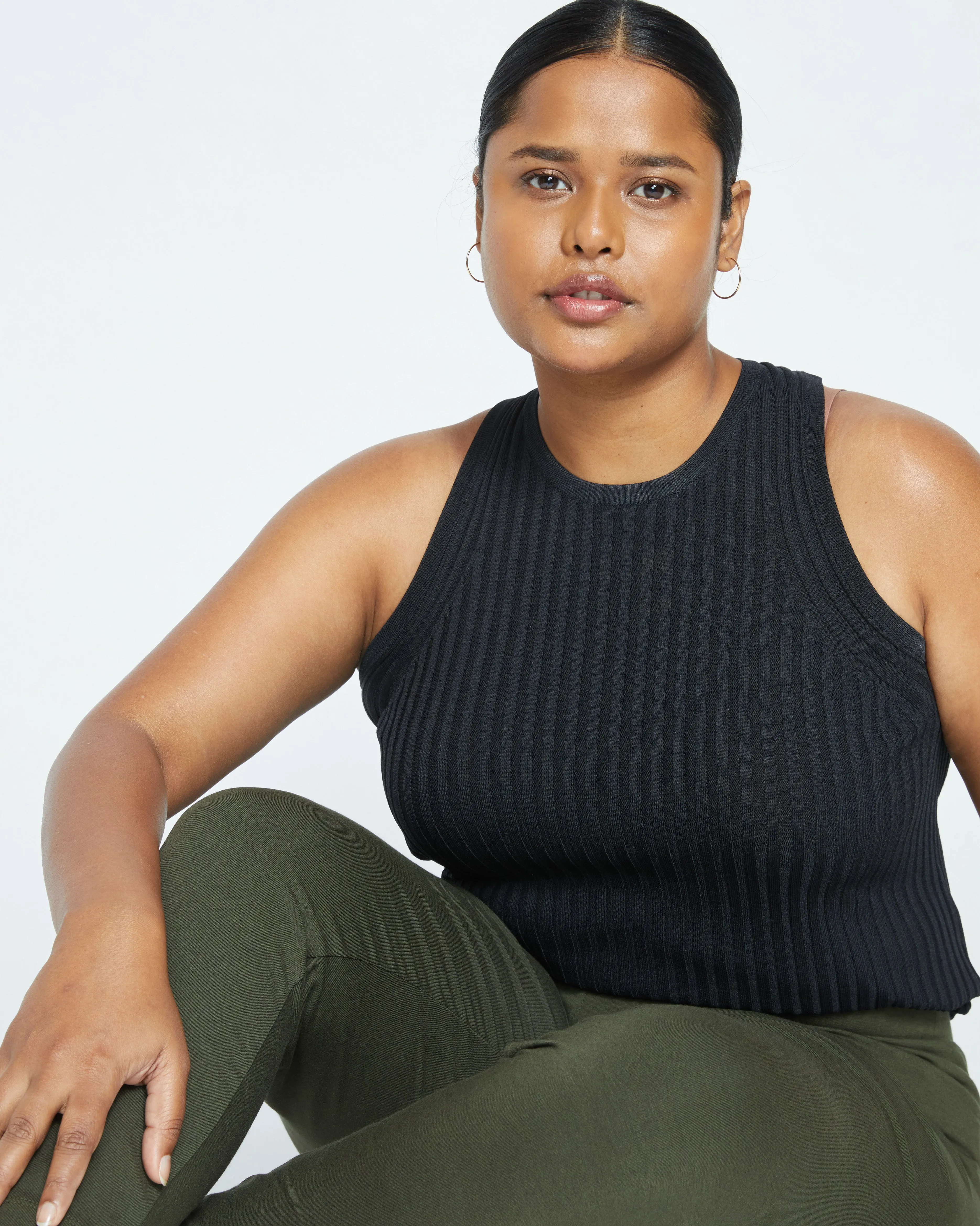 Roya Cropped Leggings 23 Inch - Nori sold by Universal Standard product image thumbnail 2