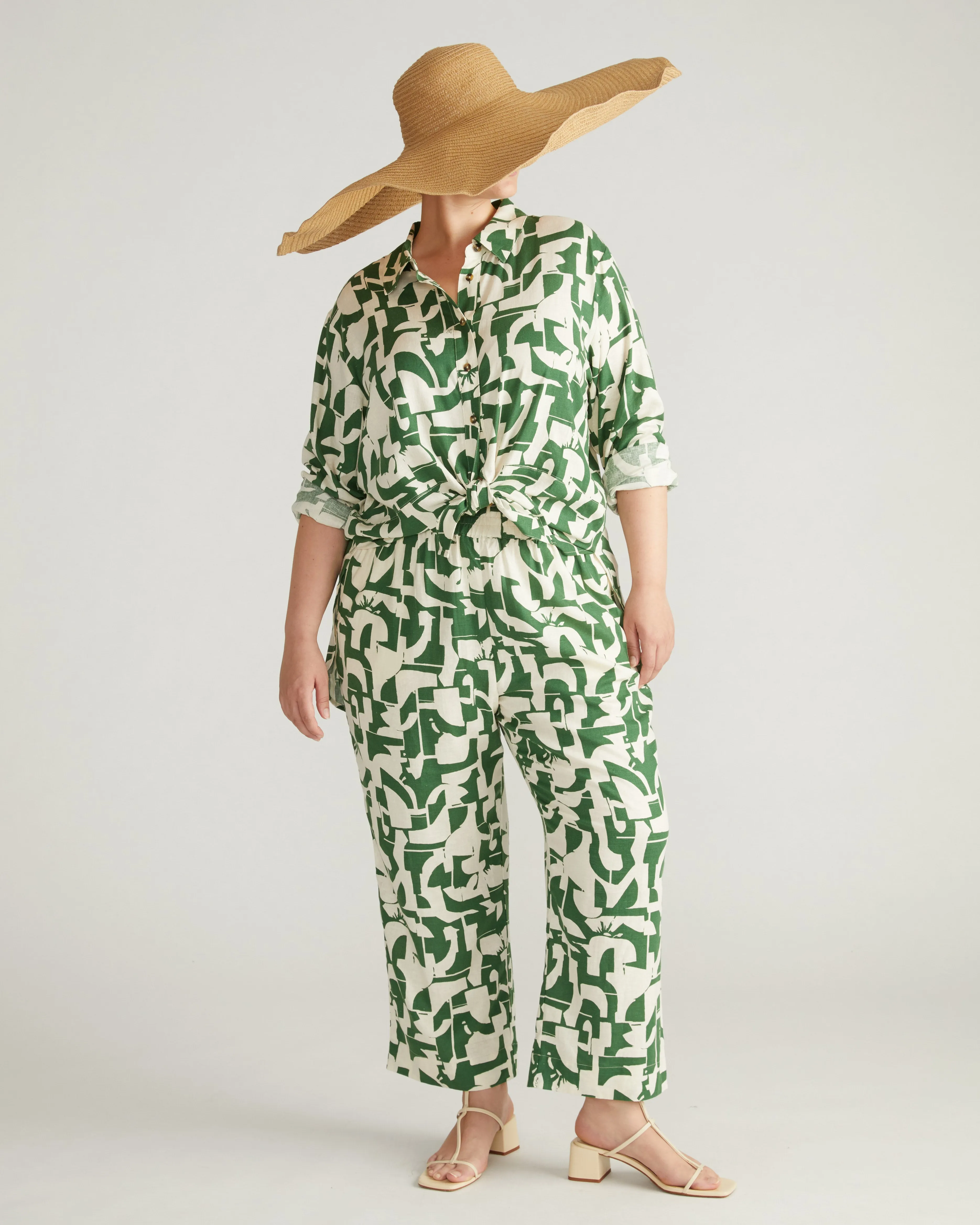 Iris Linen Easy Pull-On Pants - Hedge Maze Print sold by Universal Standard