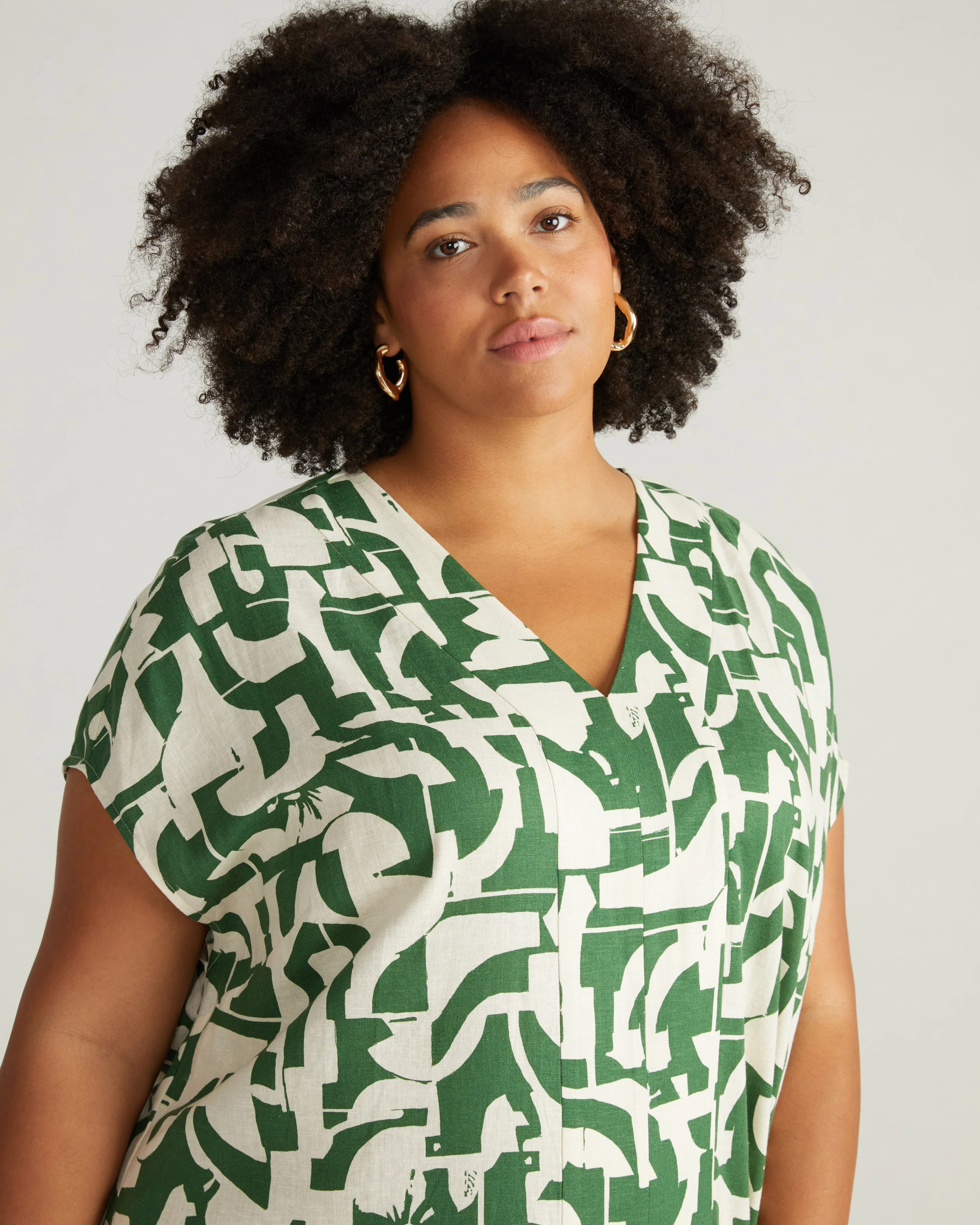 Cabana Linen Kaftan - Hedge Maze Print sold by Universal Standard product image thumbnail 2