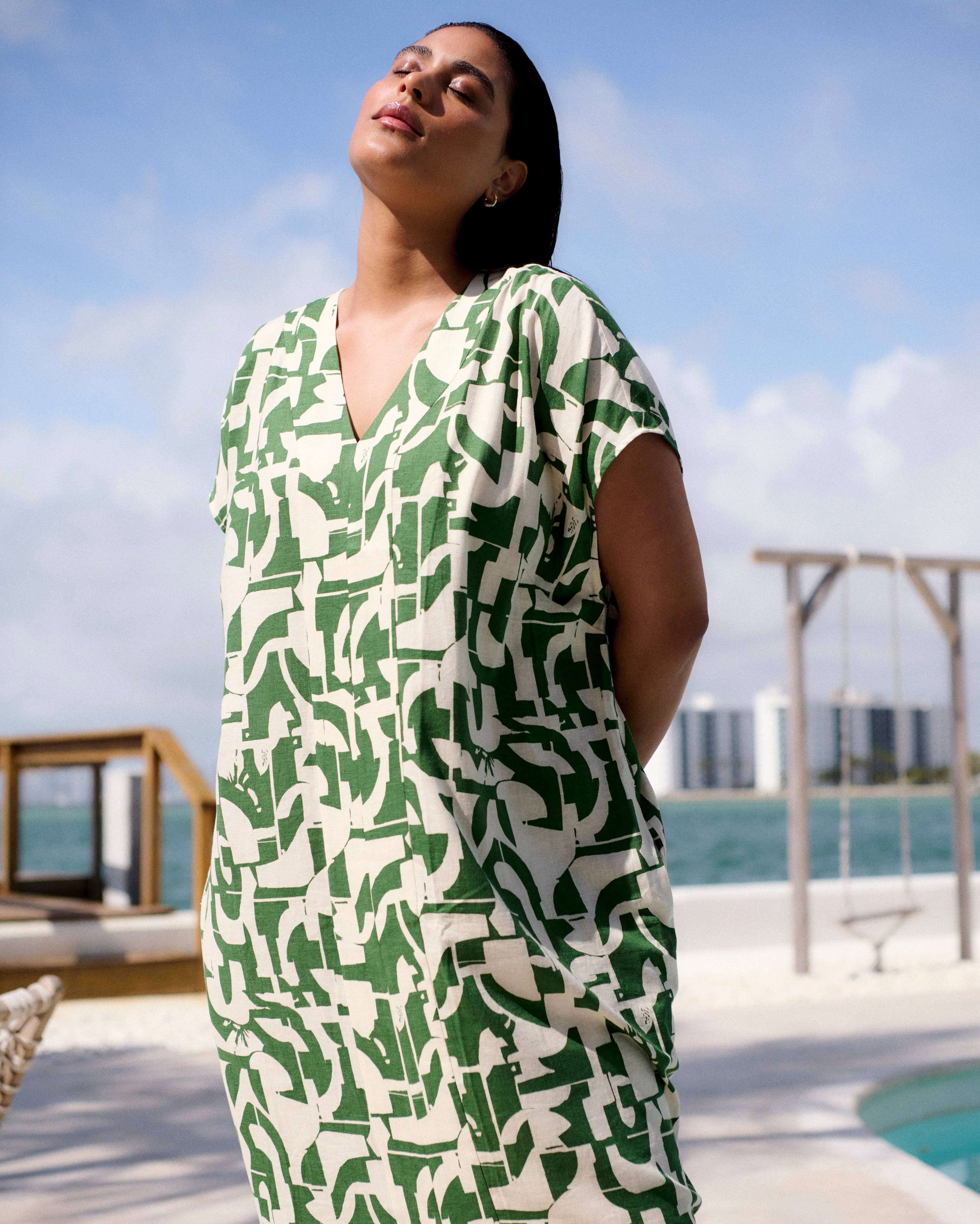 Cabana Linen Kaftan - Hedge Maze Print sold by Universal Standard