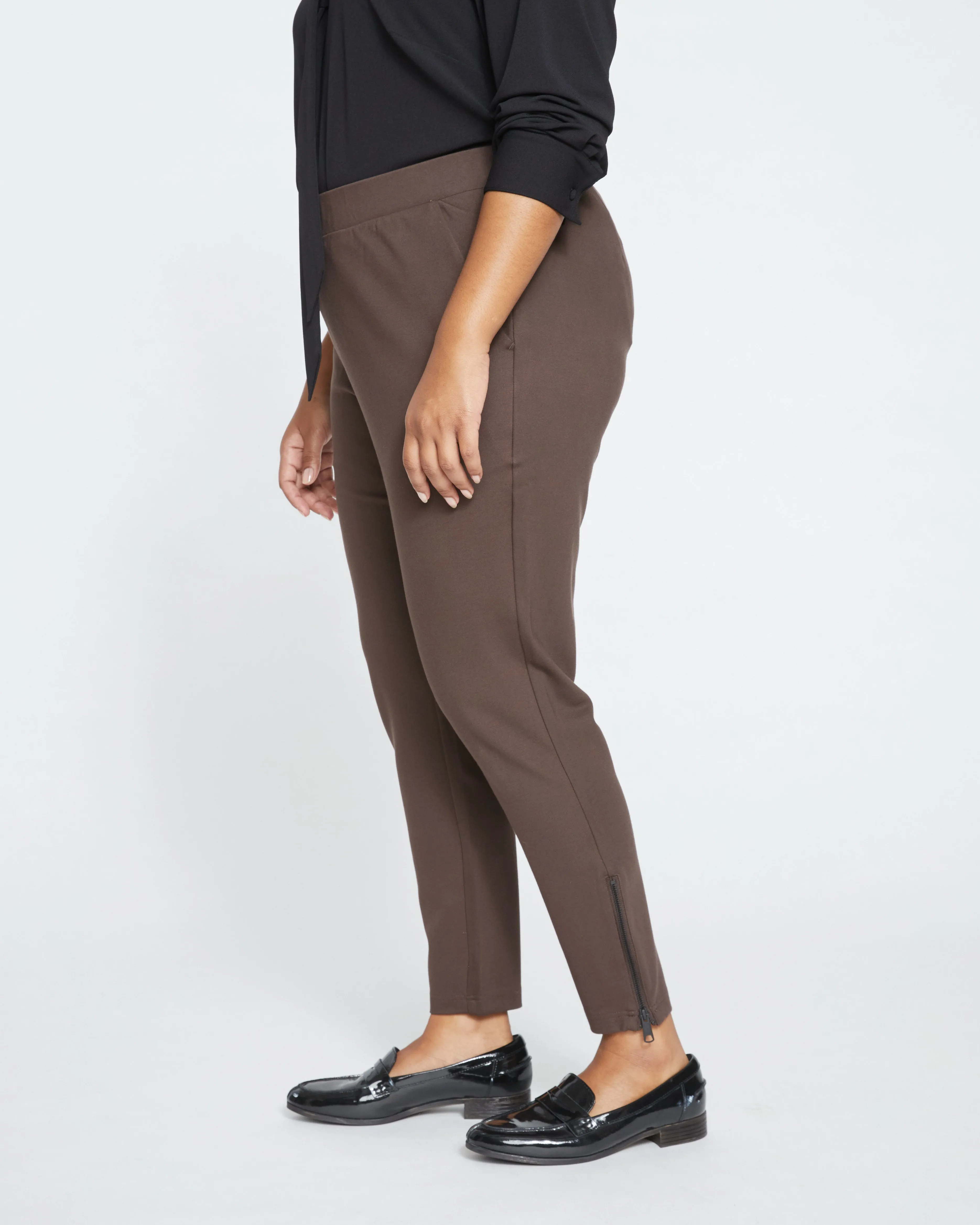 Moro Pocket Signature Ponte Pants - Earth sold by Universal Standard product image thumbnail 2