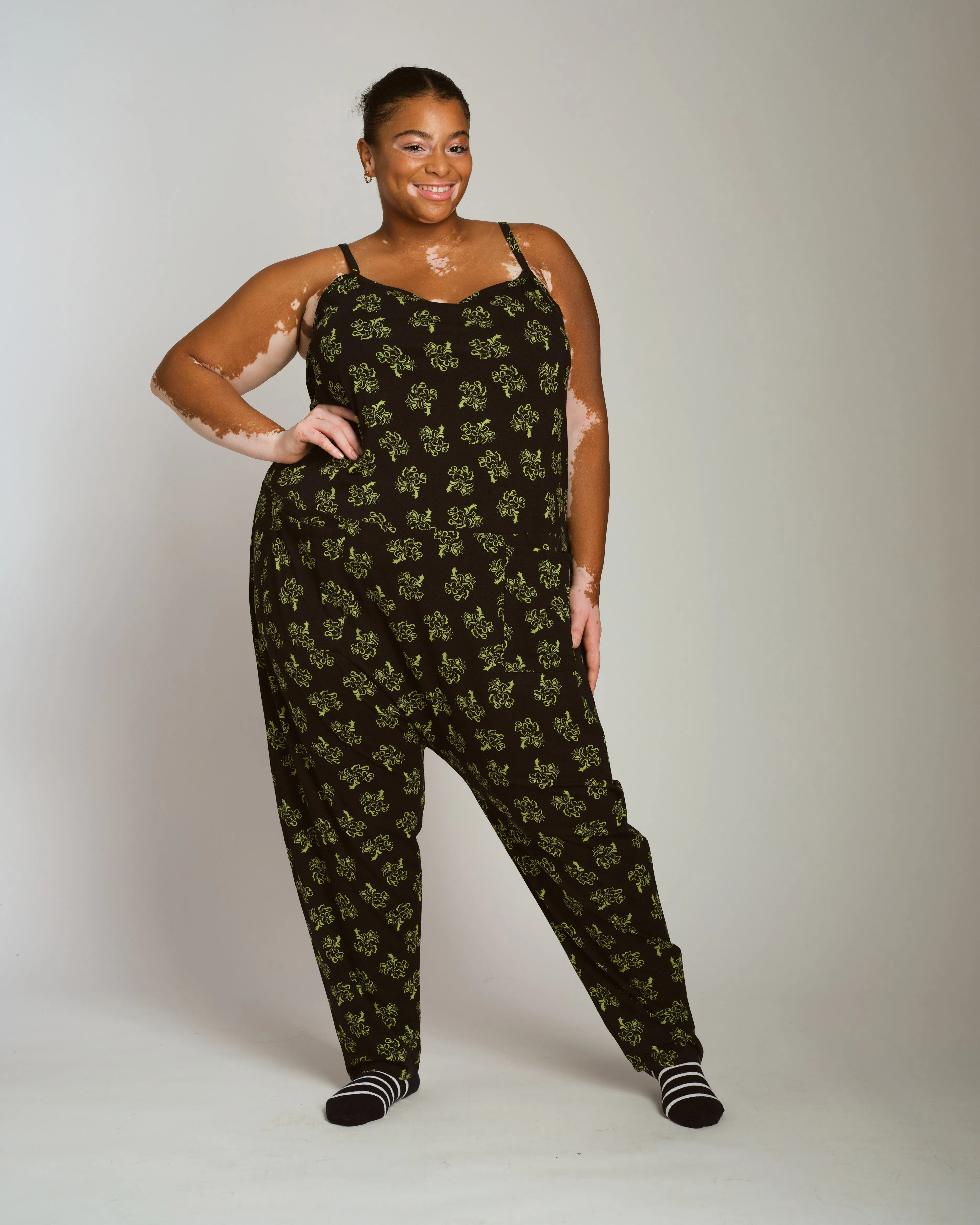 UltimateS Jackson Sleeveless Jumpsuit - Capoterra Hibiscus sold by Universal Standard product image thumbnail 4