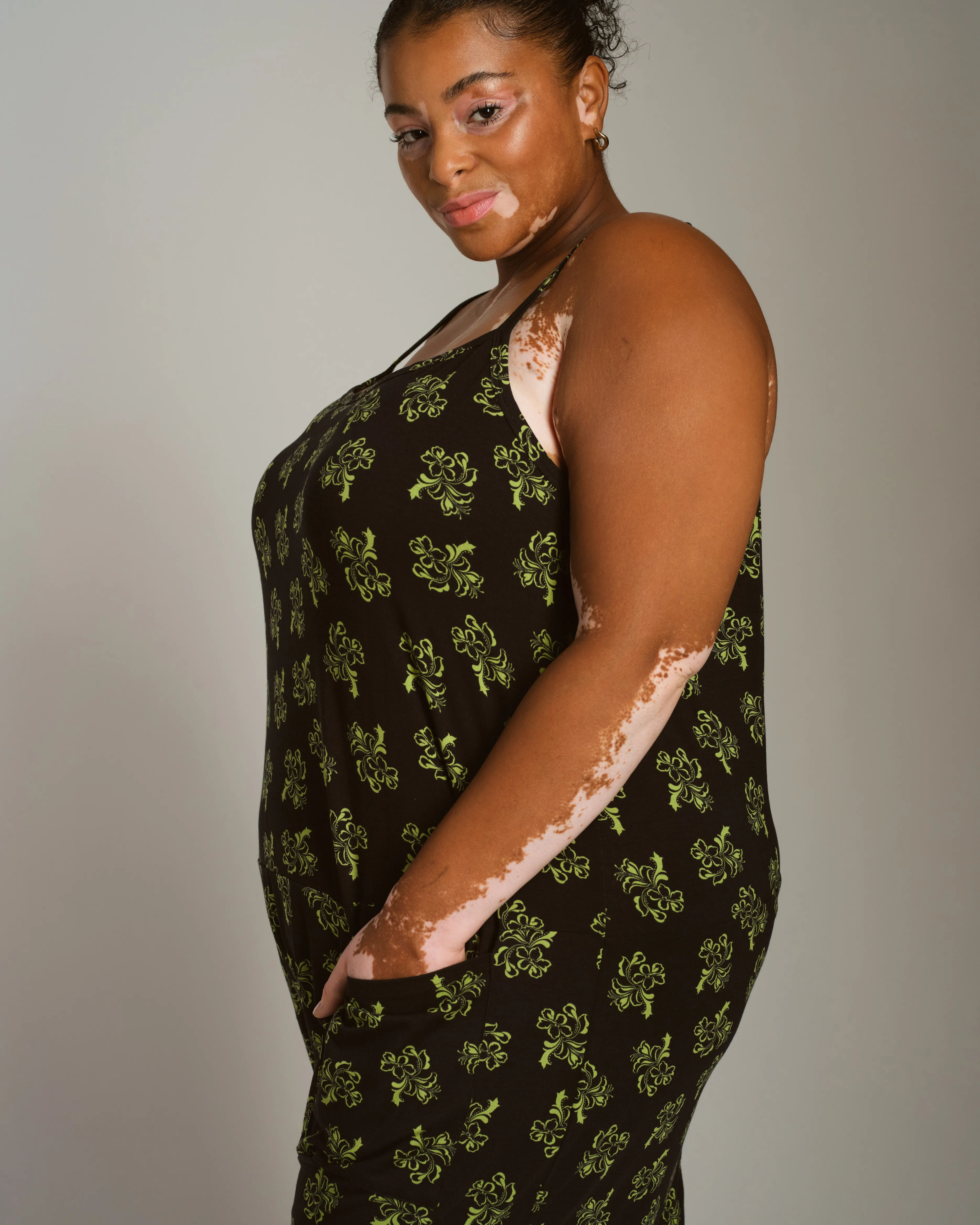 UltimateS Jackson Sleeveless Jumpsuit - Capoterra Hibiscus sold by Universal Standard product image thumbnail 3