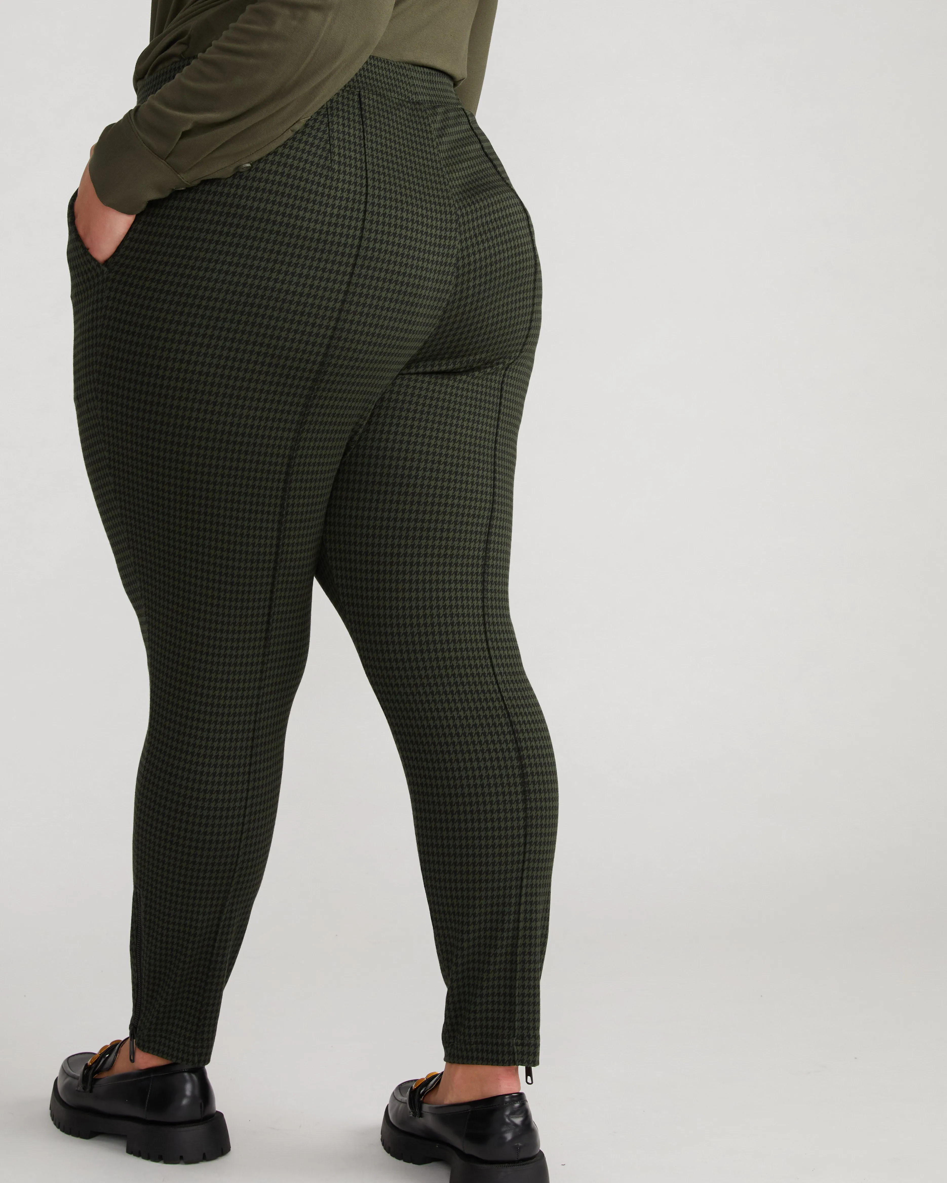 Moro Pintuck Pocket Ponte Pants - Forest Houndstooth sold by Universal Standard product image thumbnail 2