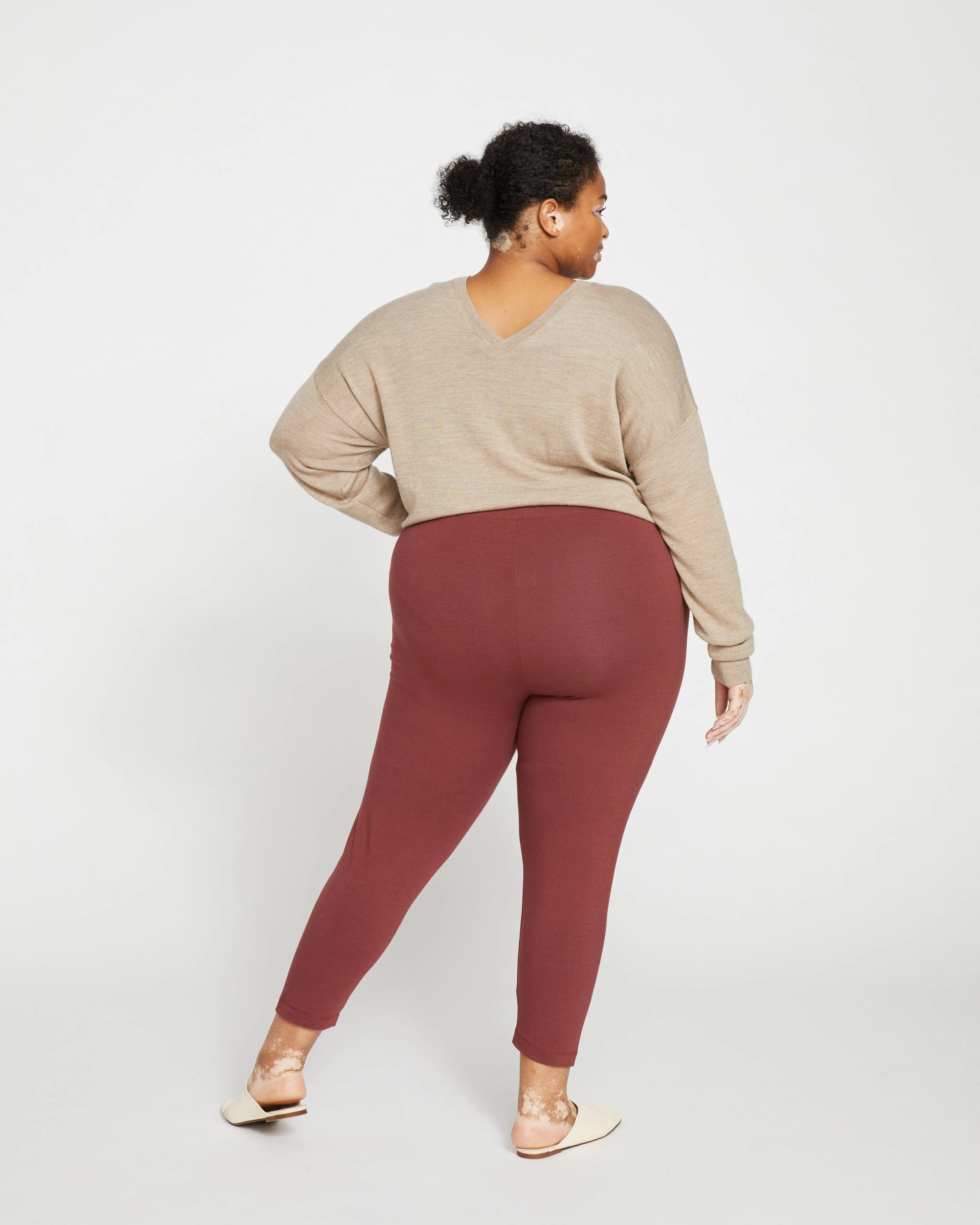 Roya Cropped Leggings 23 Inch - Burnt Red sold by Universal Standard product image thumbnail 4