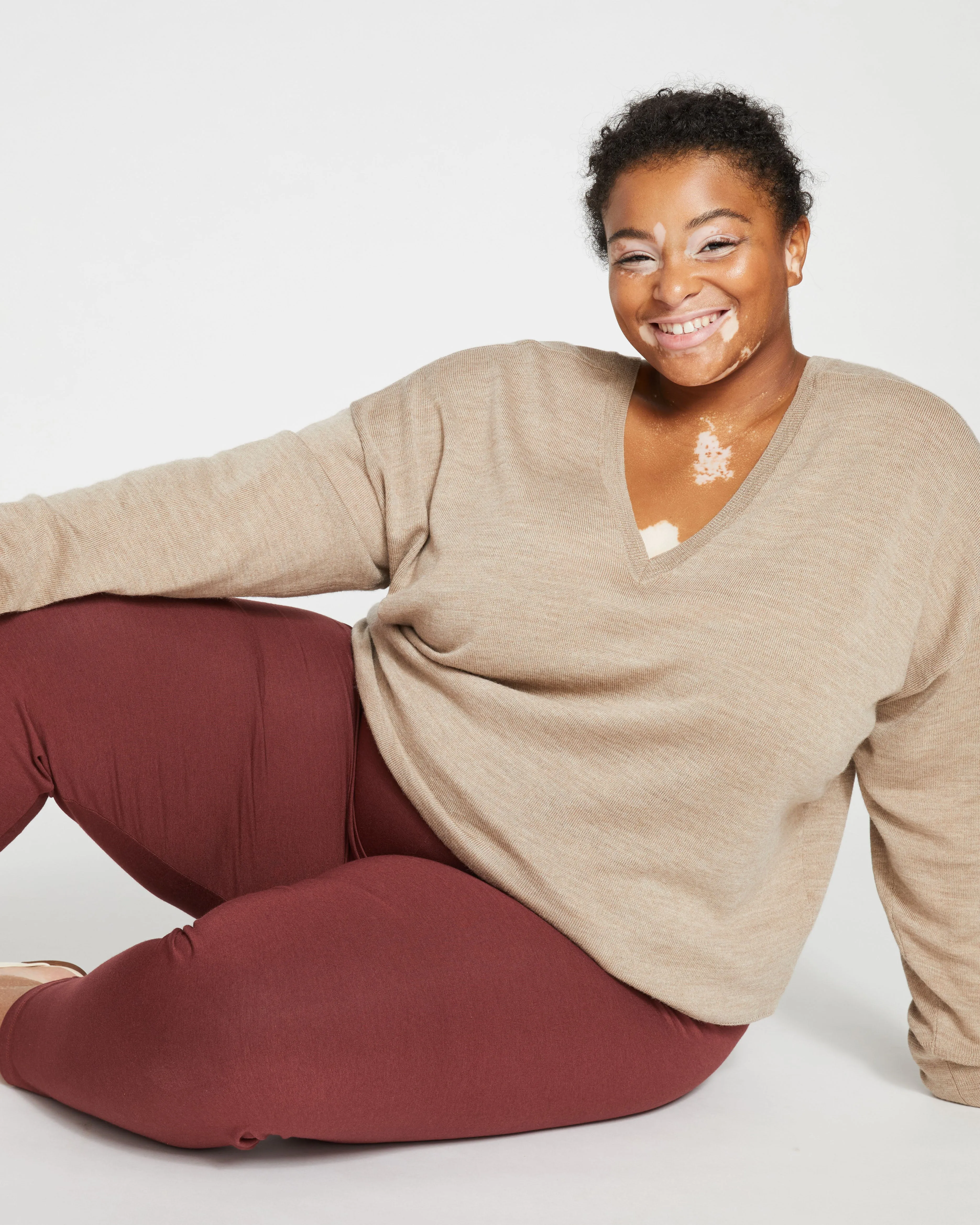 Roya Cropped Leggings 23 Inch - Burnt Red sold by Universal Standard product image thumbnail 2