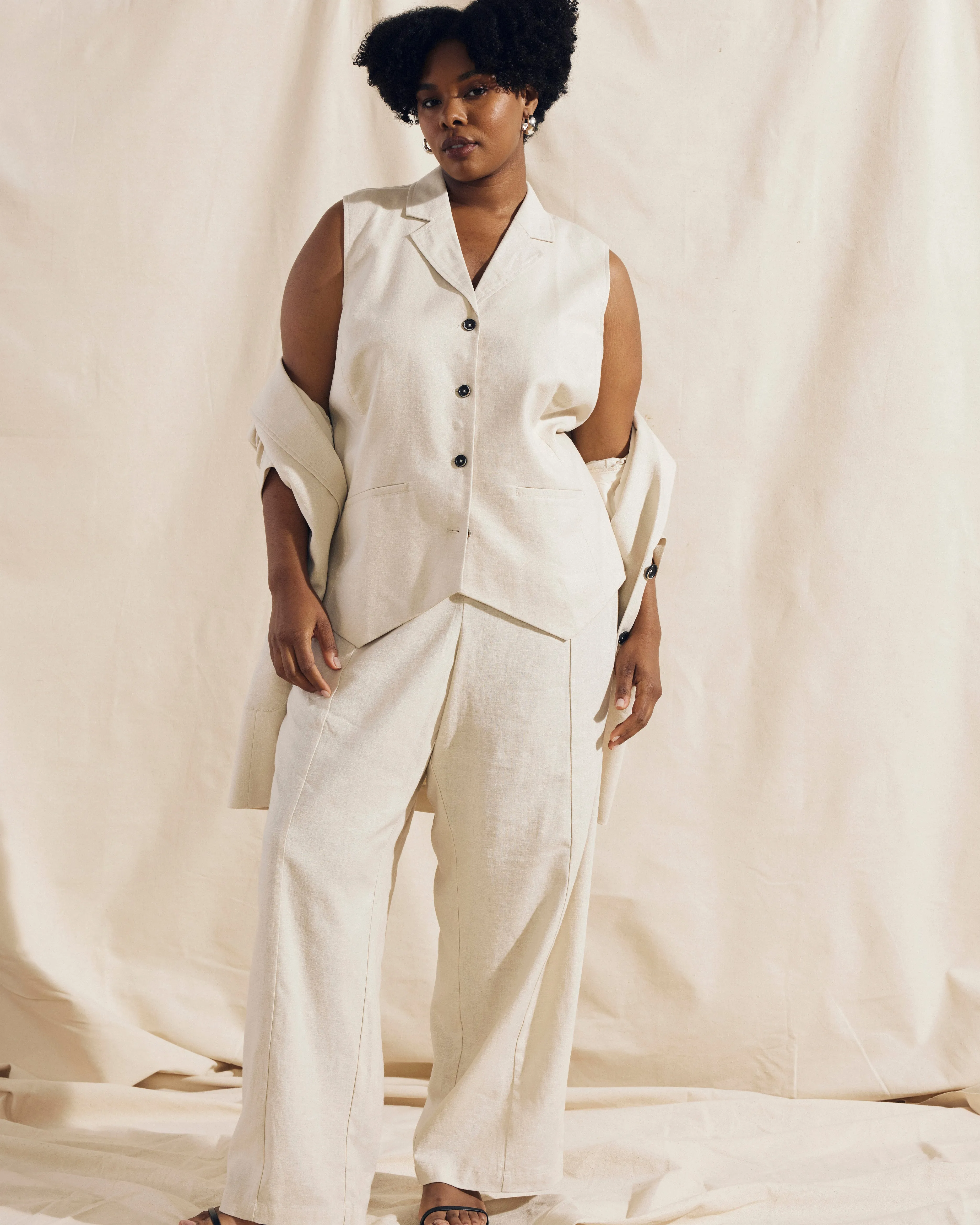 Hanover Linen Vest - Ecru sold by Universal Standard