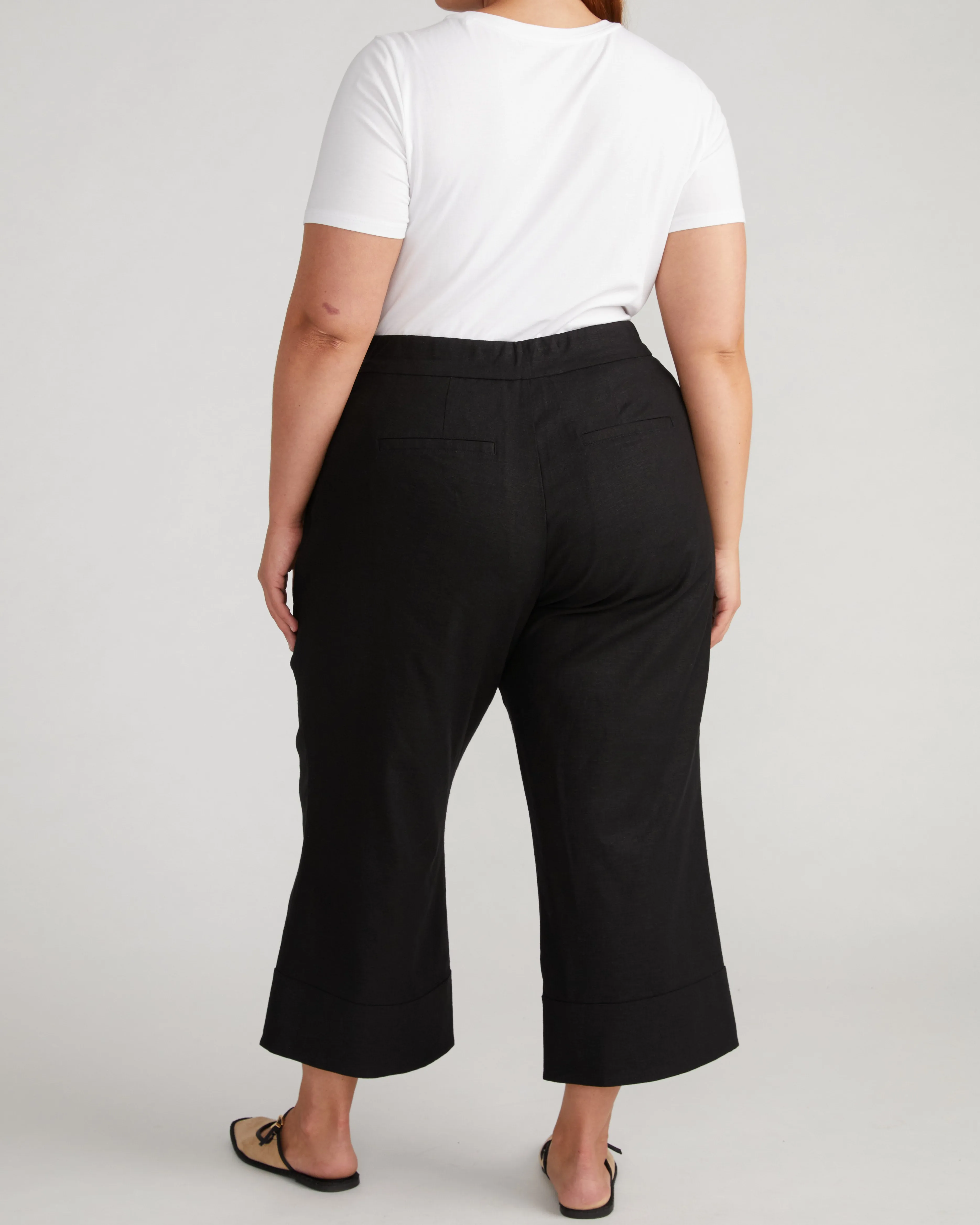 Courtyard Linen Capris - Black sold by Universal Standard product image thumbnail 3