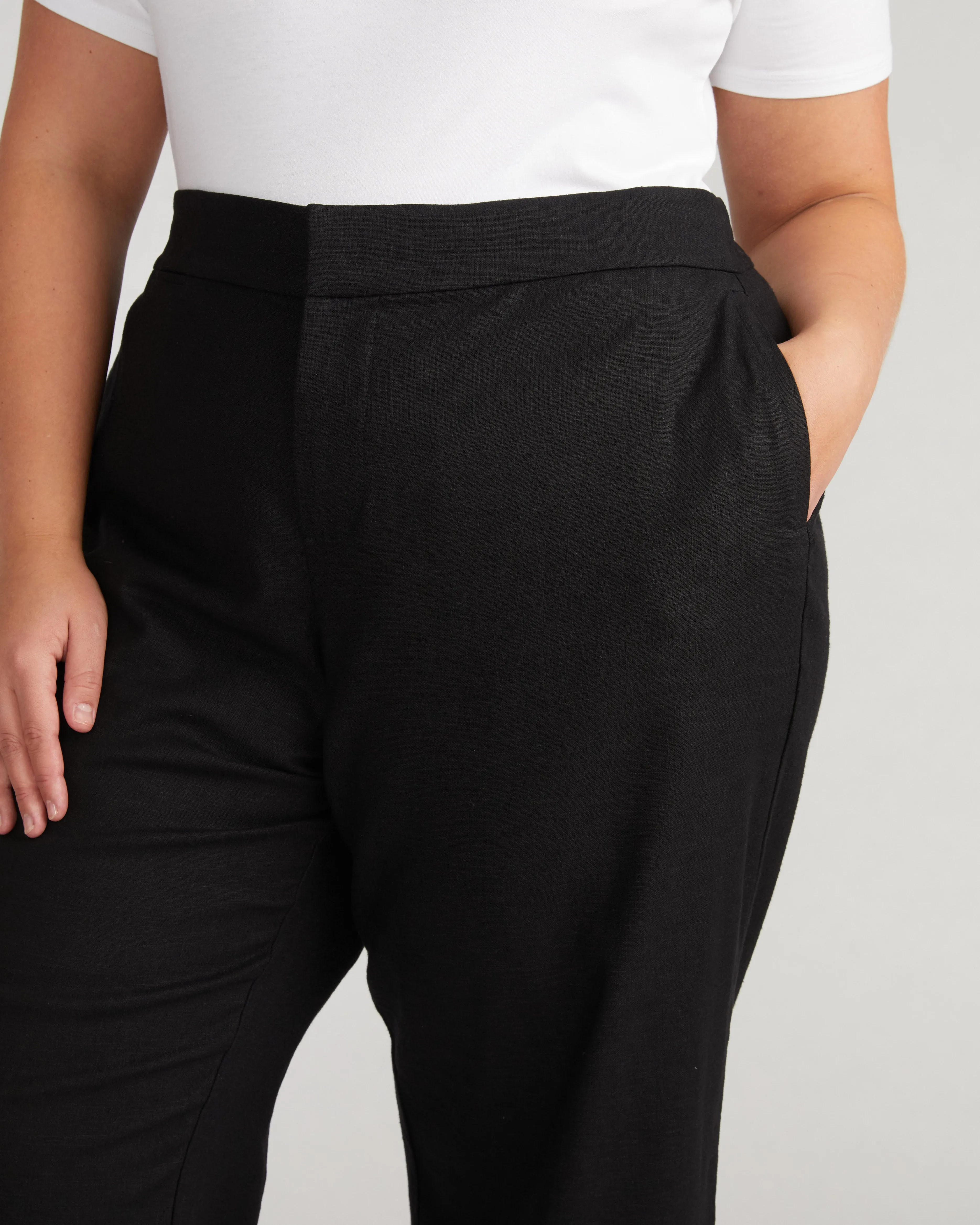 Courtyard Linen Capris - Black sold by Universal Standard product image thumbnail 2