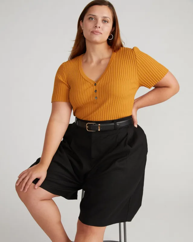 Seaport Tailored Linen Short - Black sold by Universal Standard