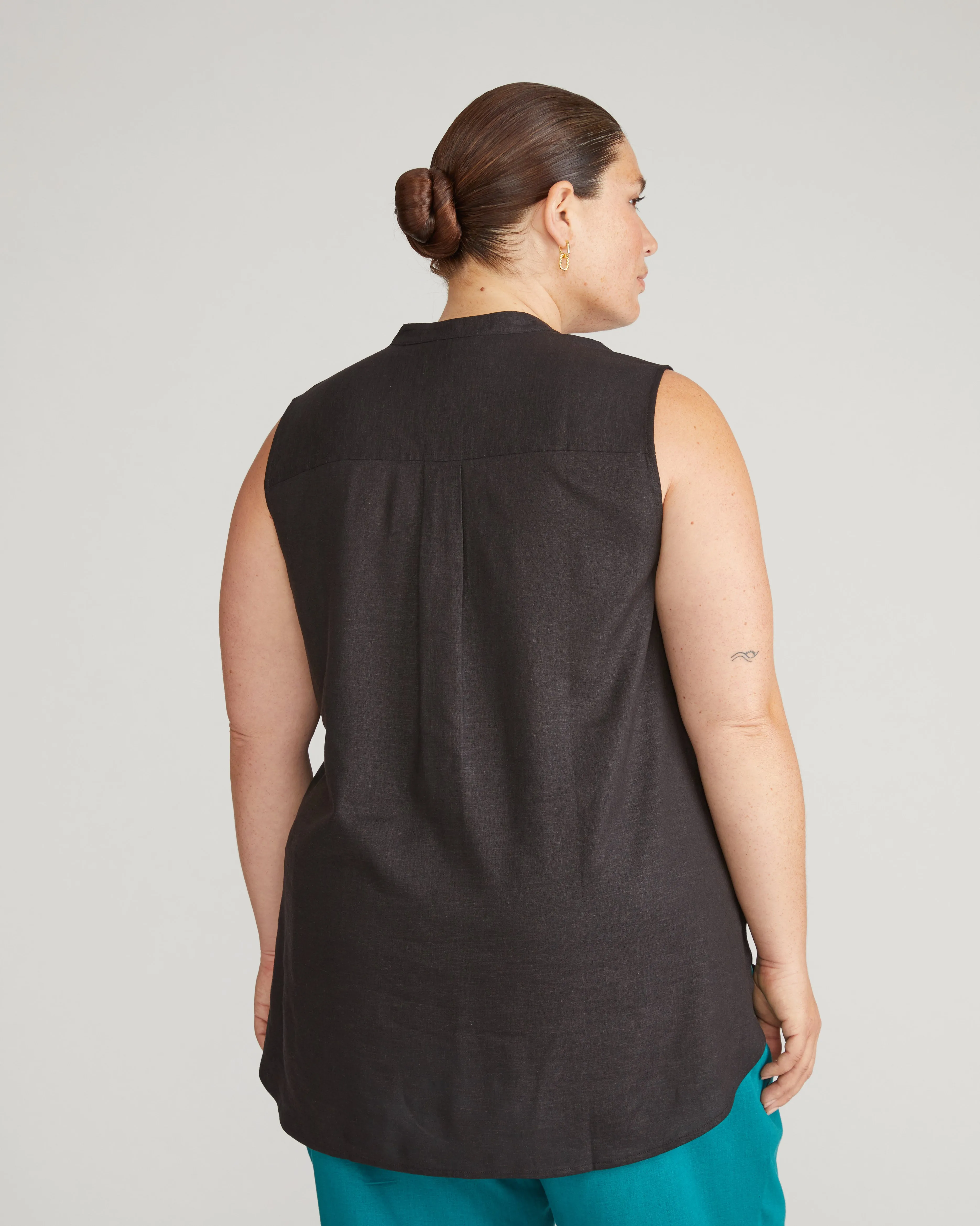 Cameo Linen Tunic - Black sold by Universal Standard product image thumbnail 3