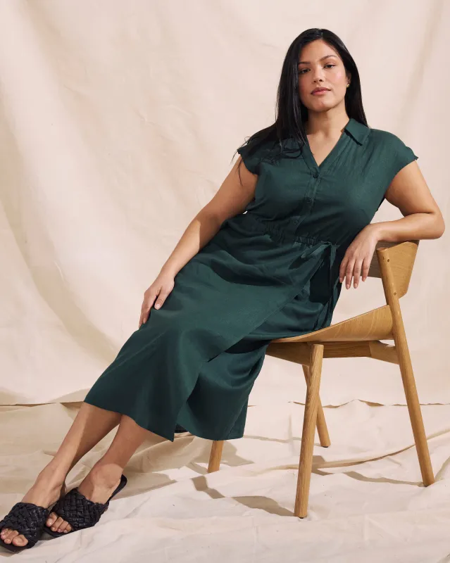 Laurel Linen Dress - Luscious Green sold by Universal Standard